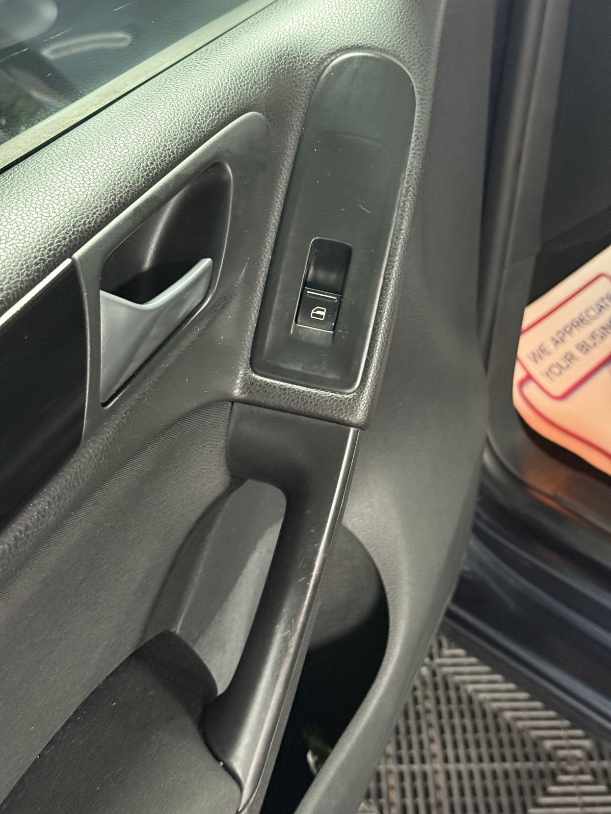 Volkswagen Golf 1.6 TDI Match Hatchback 5dr Diesel DSG Euro 5 (105 ps)