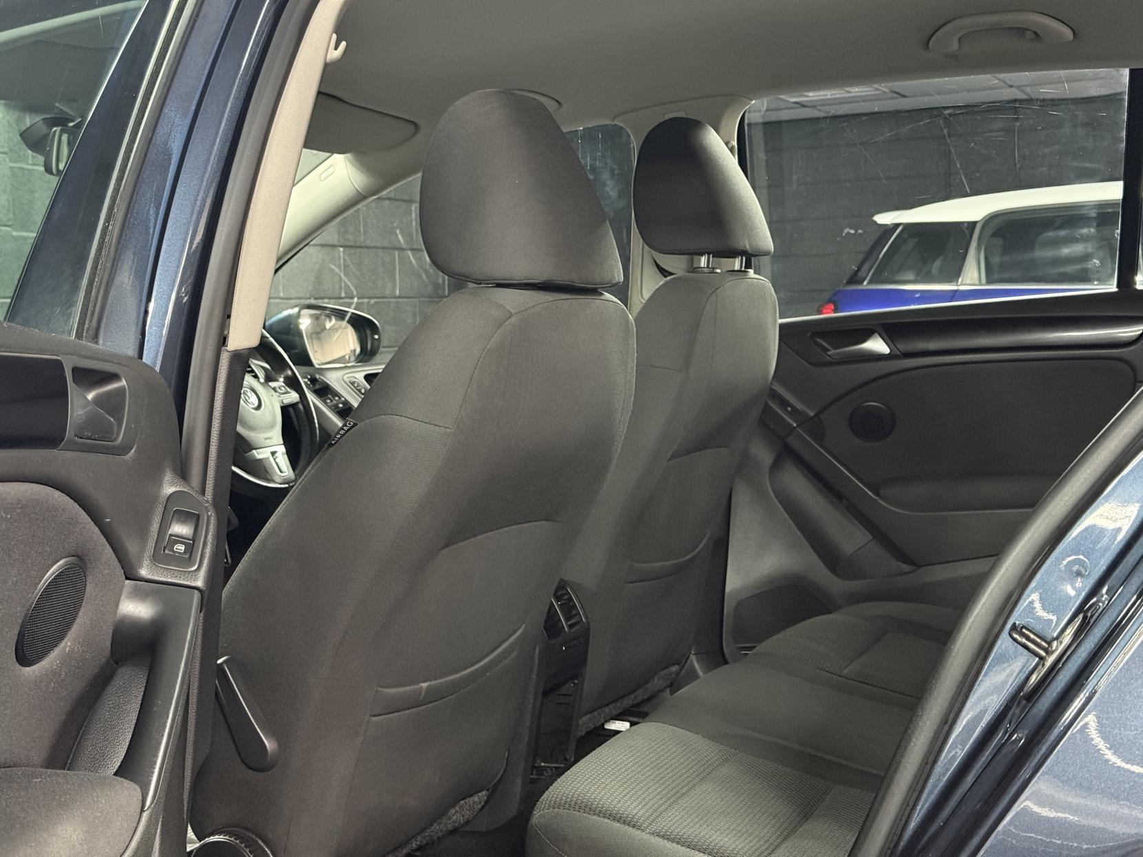 Volkswagen Golf 1.6 TDI Match Hatchback 5dr Diesel DSG Euro 5 (105 ps)