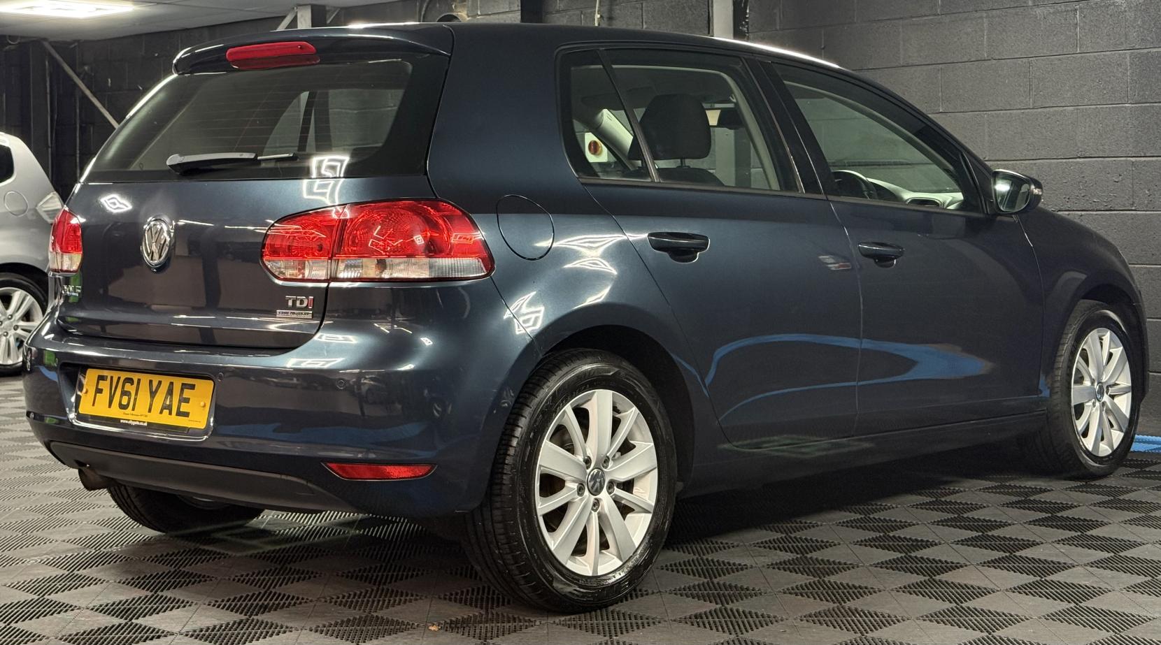 Volkswagen Golf 1.6 TDI Match Hatchback 5dr Diesel DSG Euro 5 (105 ps)