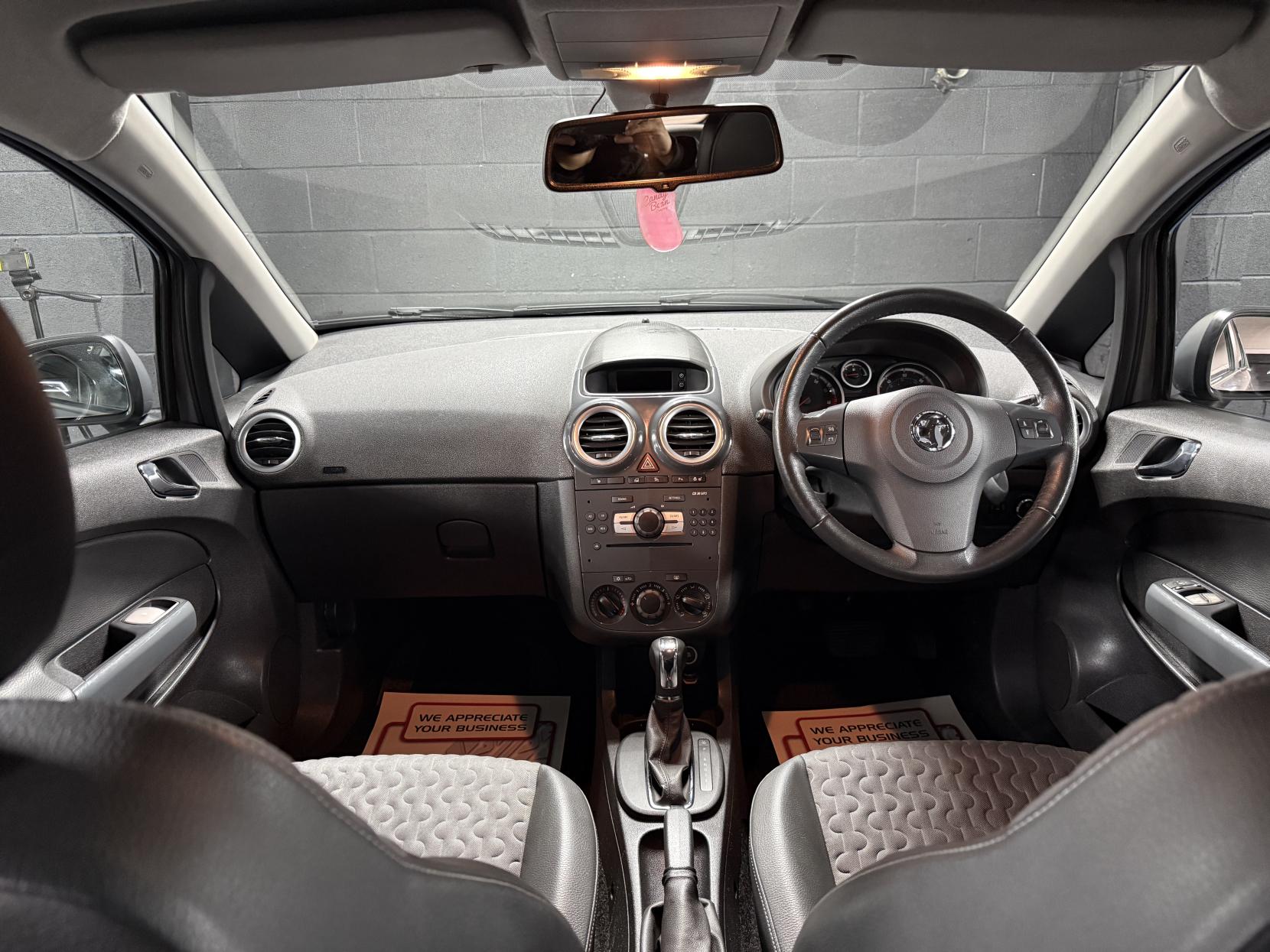 Vauxhall Corsa 1.4 16V SE Hatchback 5dr Petrol Auto Euro 5 (100 ps)