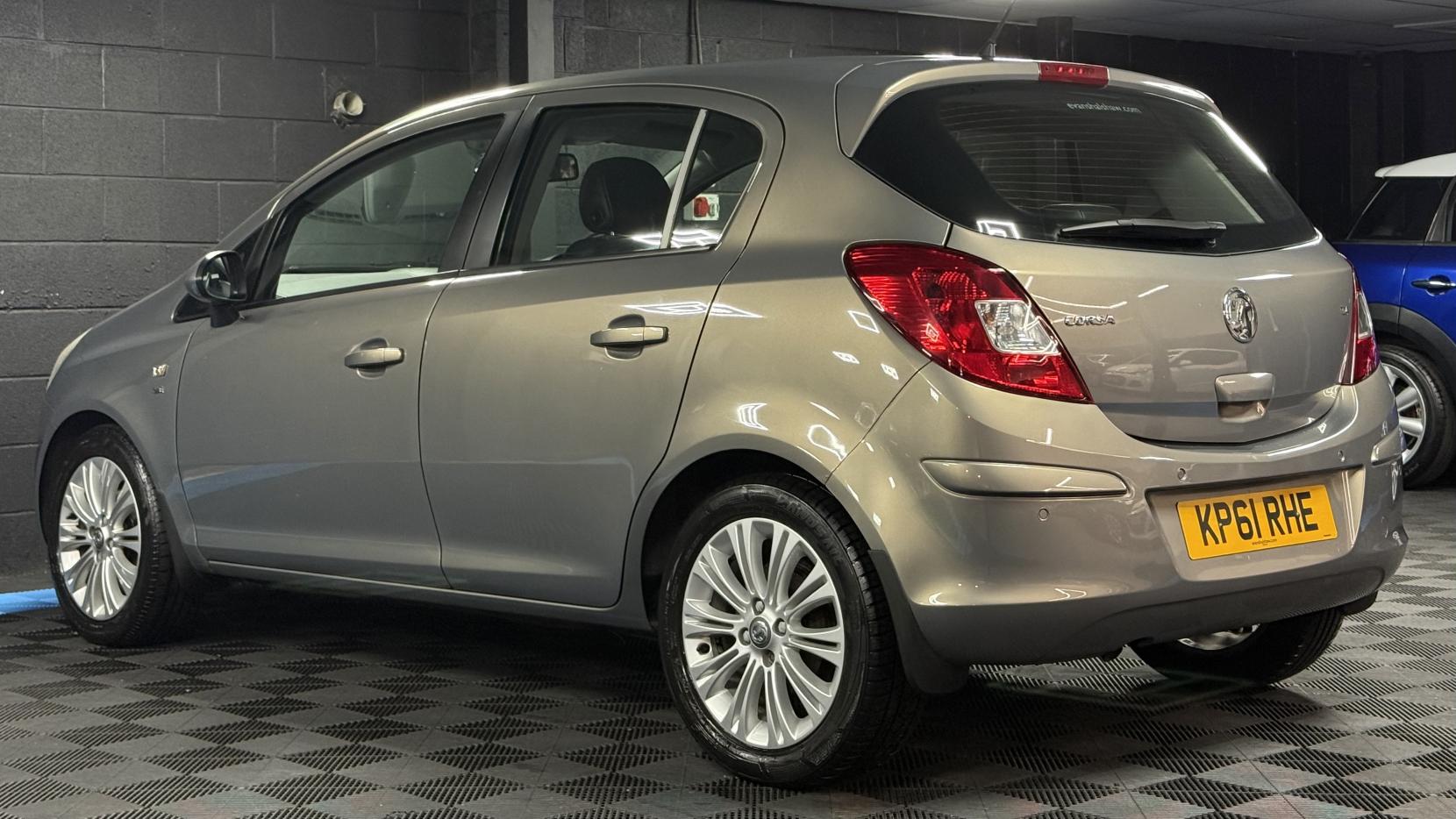 Vauxhall Corsa 1.4 16V SE Hatchback 5dr Petrol Auto Euro 5 (100 ps)