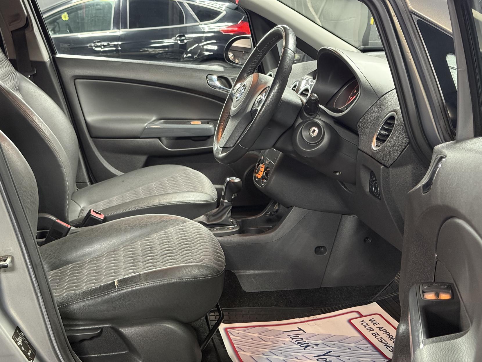 Vauxhall Corsa 1.4 16V SE Hatchback 5dr Petrol Auto Euro 5 (100 ps)