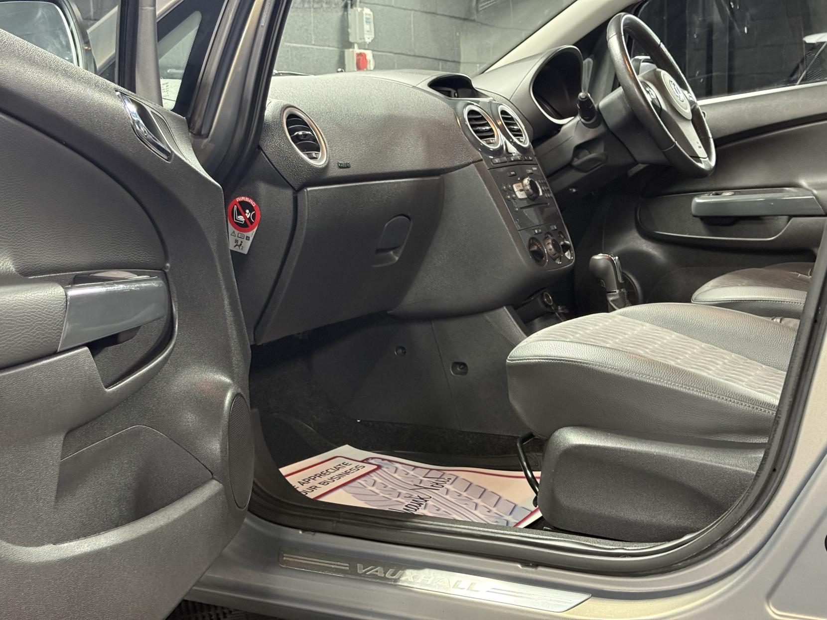 Vauxhall Corsa 1.4 16V SE Hatchback 5dr Petrol Auto Euro 5 (100 ps)