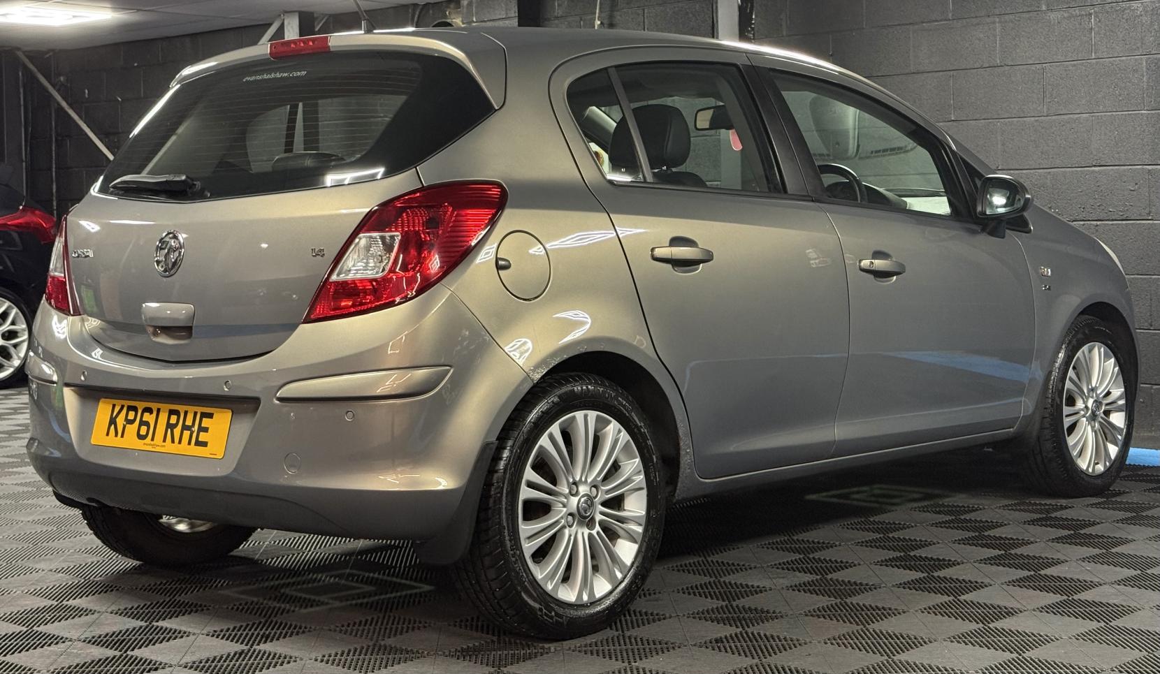 Vauxhall Corsa 1.4 16V SE Hatchback 5dr Petrol Auto Euro 5 (100 ps)