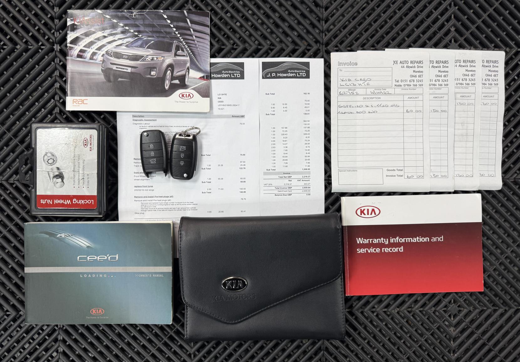 Kia Ceed 1.6 CRDi 2 Hatchback 5dr Diesel Auto Euro 5 (126 bhp)