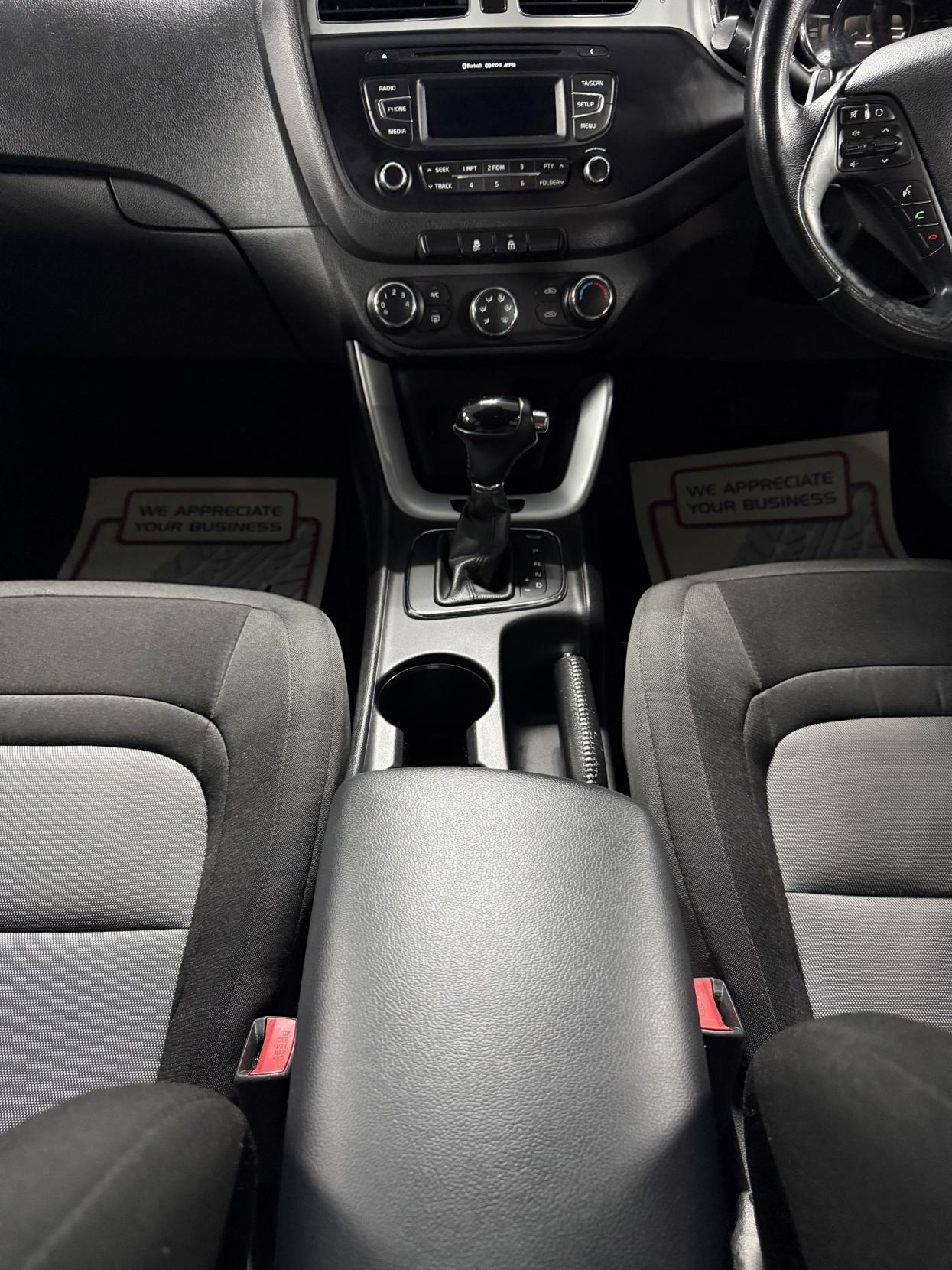 Kia Ceed 1.6 CRDi 2 Hatchback 5dr Diesel Auto Euro 5 (126 bhp)