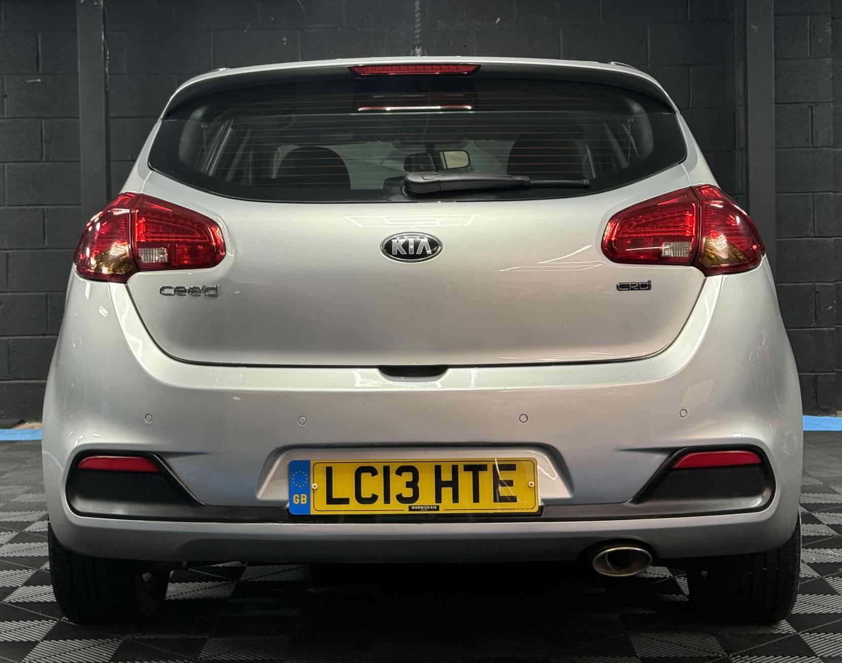Kia Ceed 1.6 CRDi 2 Hatchback 5dr Diesel Auto Euro 5 (126 bhp)