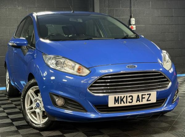 Ford Fiesta 1.6 Zetec Hatchback 5dr Petrol Powershift Euro 5 (105 ps)