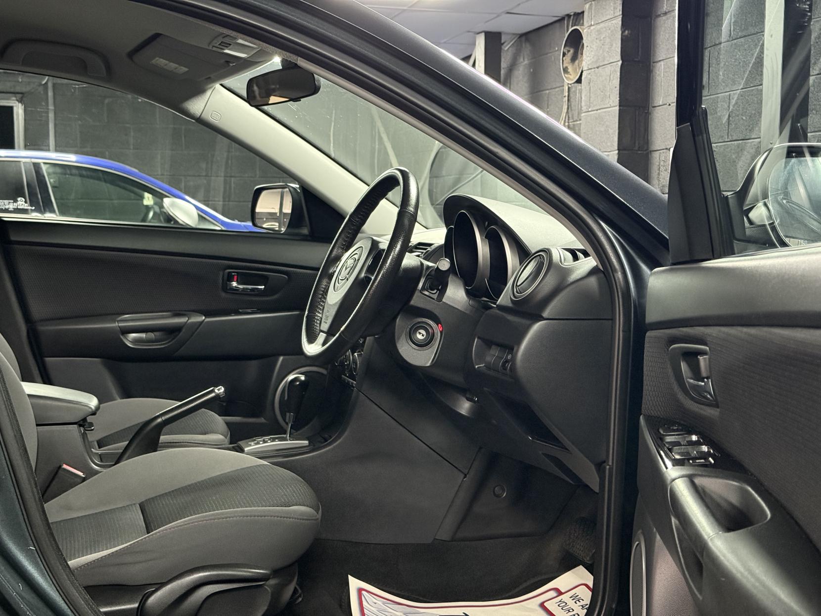 Mazda Mazda3 1.6 Takara Hatchback 5dr Petrol Automatic (183 g/km, 103 bhp)