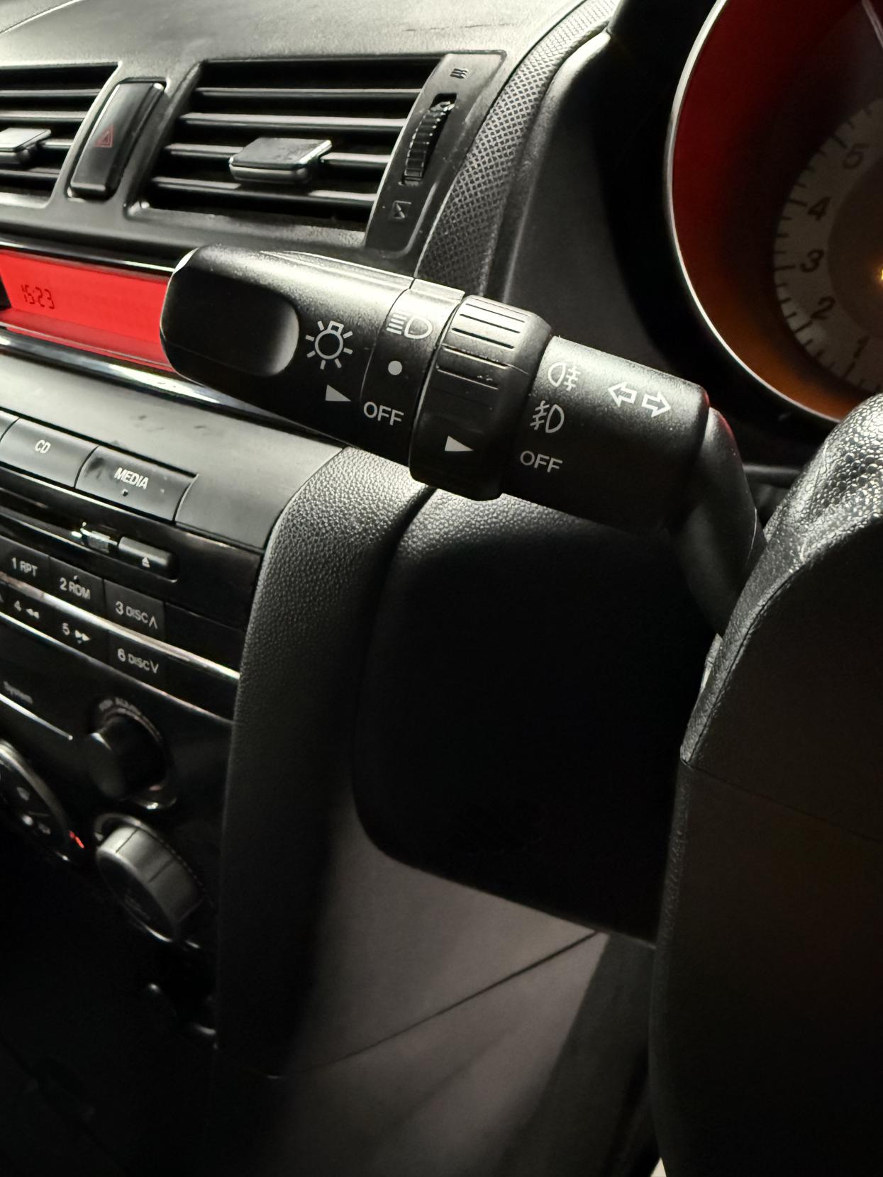 Mazda Mazda3 1.6 Takara Hatchback 5dr Petrol Automatic (183 g/km, 103 bhp)