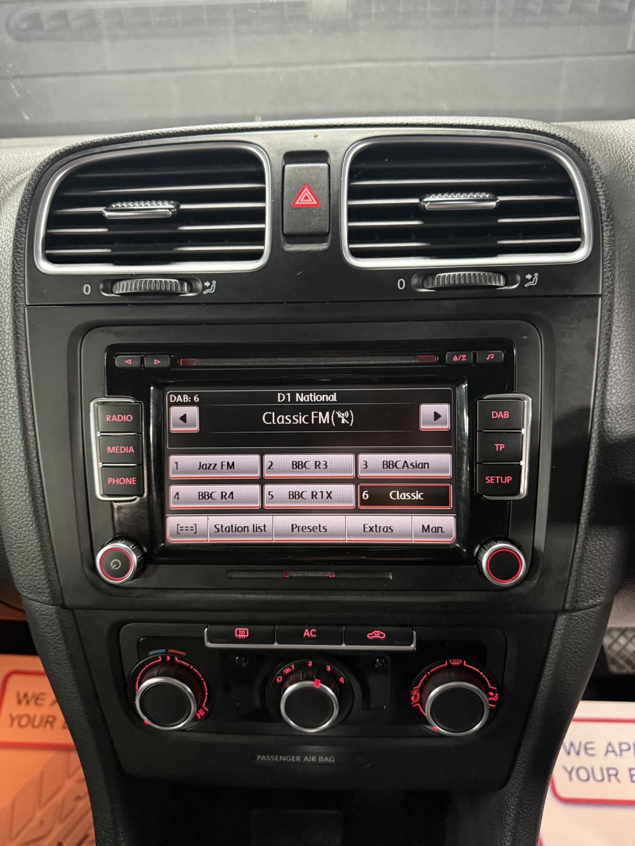 Volkswagen Golf 1.6 TDI Match Hatchback 5dr Diesel DSG Euro 5 (105 ps)