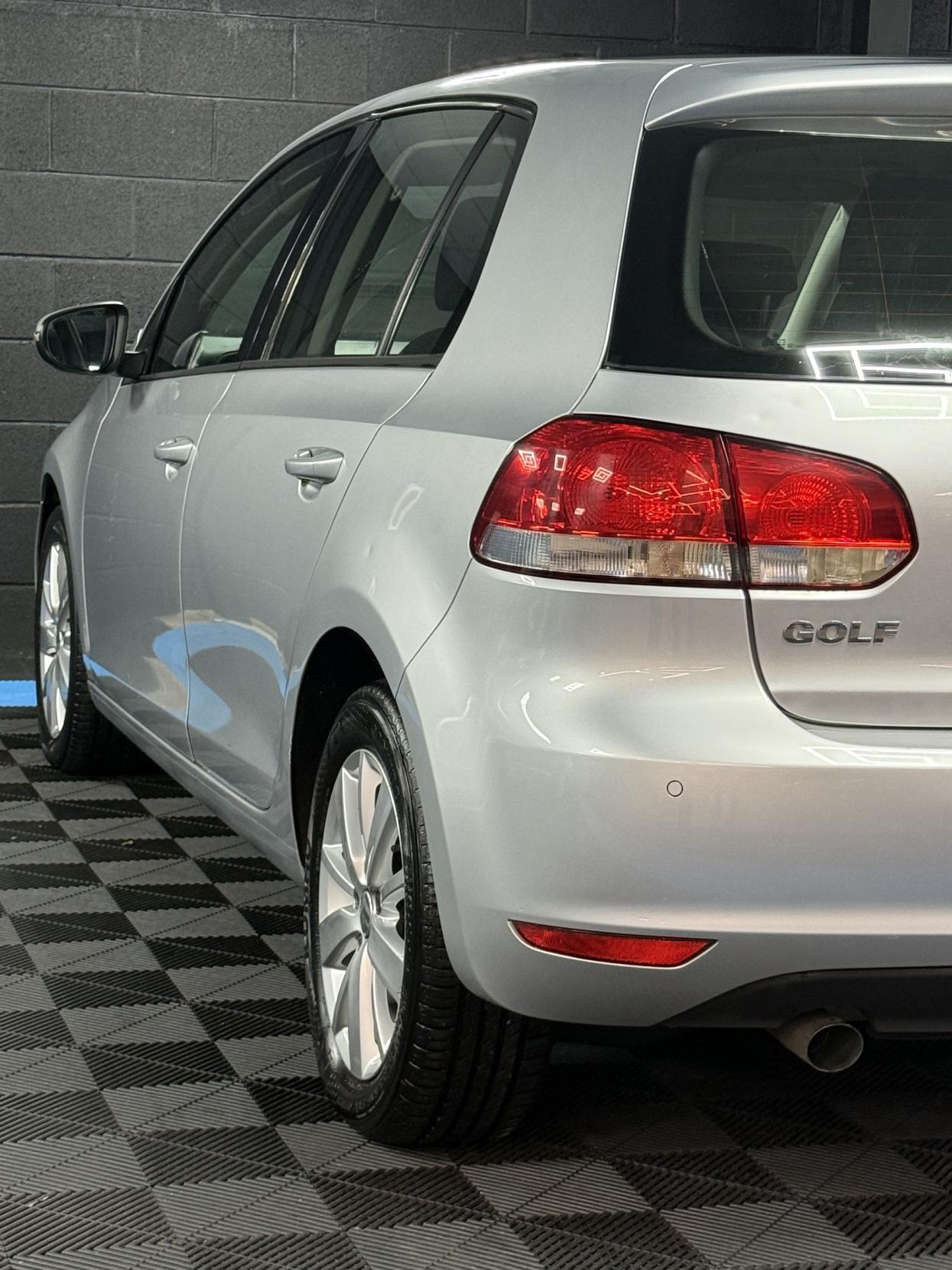 Volkswagen Golf 1.6 TDI Match Hatchback 5dr Diesel DSG Euro 5 (105 ps)