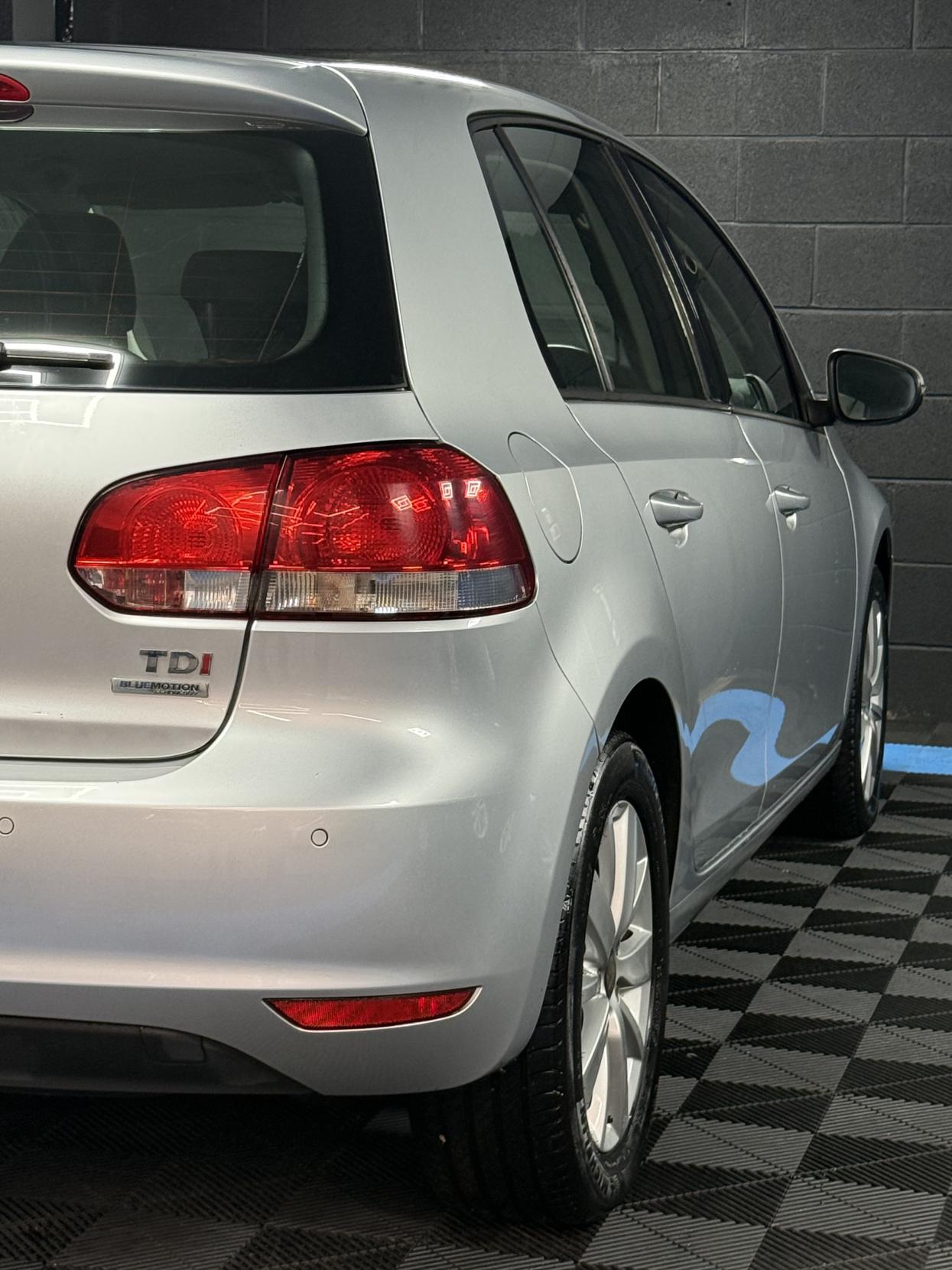 Volkswagen Golf 1.6 TDI Match Hatchback 5dr Diesel DSG Euro 5 (105 ps)