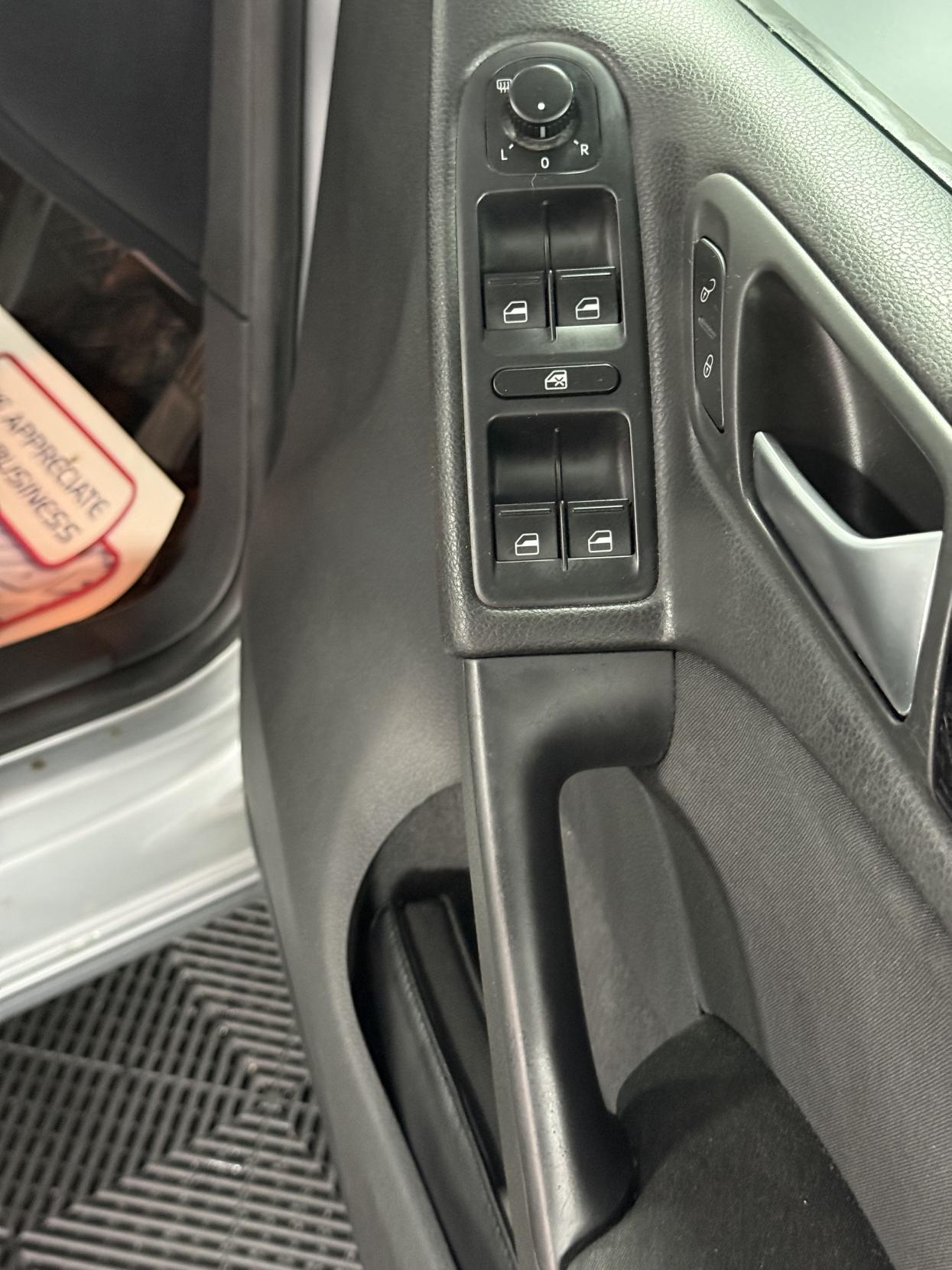 Volkswagen Golf 1.6 TDI Match Hatchback 5dr Diesel DSG Euro 5 (105 ps)