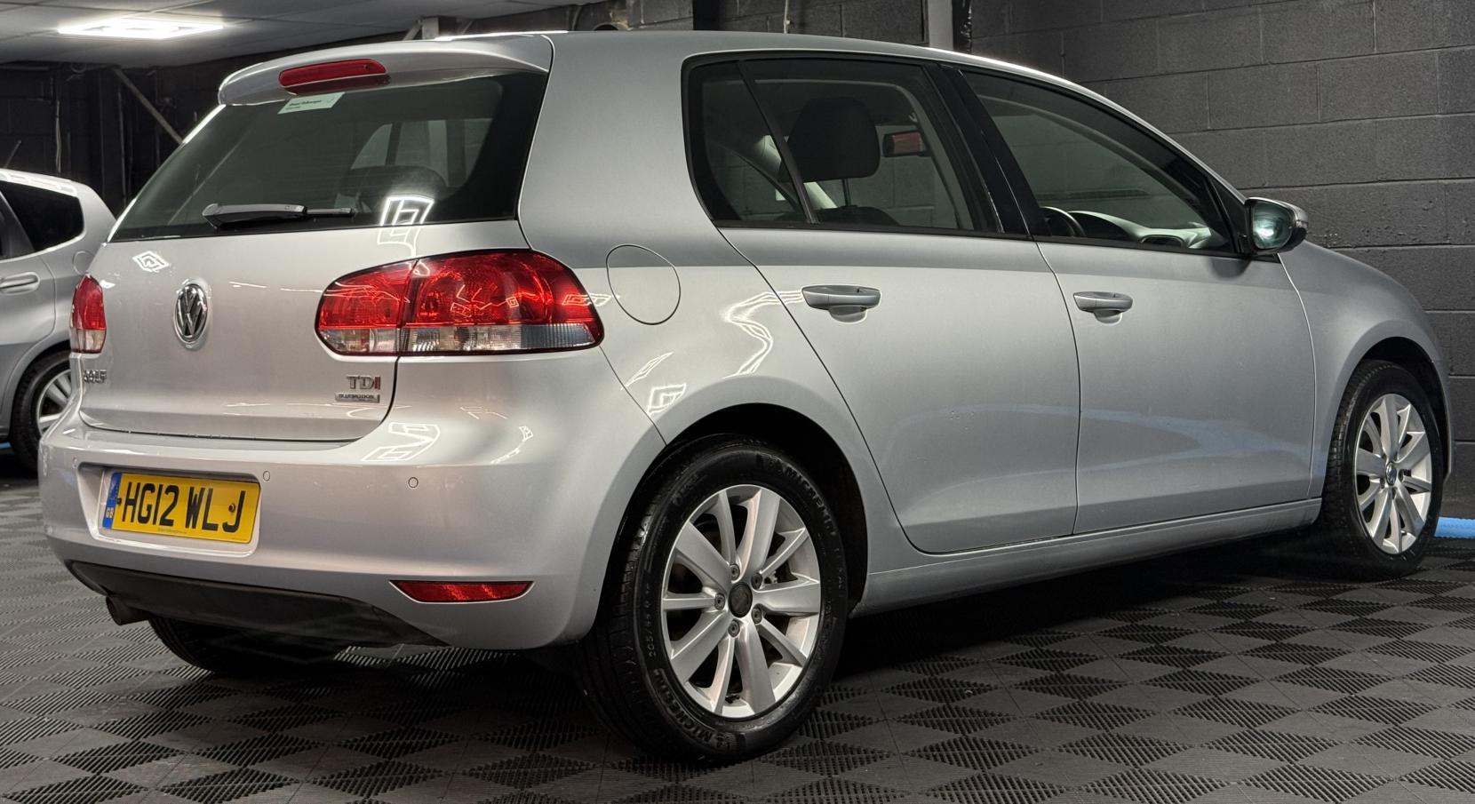 Volkswagen Golf 1.6 TDI Match Hatchback 5dr Diesel DSG Euro 5 (105 ps)