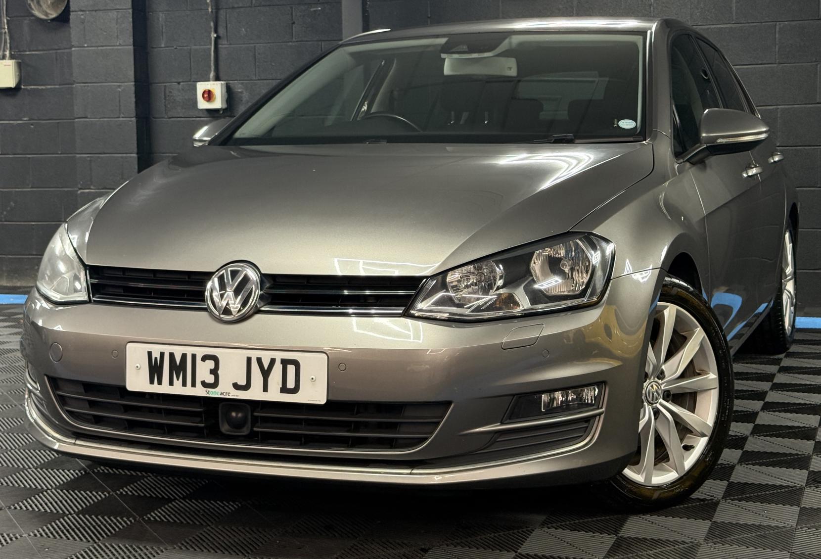 Volkswagen Golf 2.0 TDI BlueMotion Tech GT Hatchback 5dr Diesel DSG Euro 5 (s/s) (150 ps)