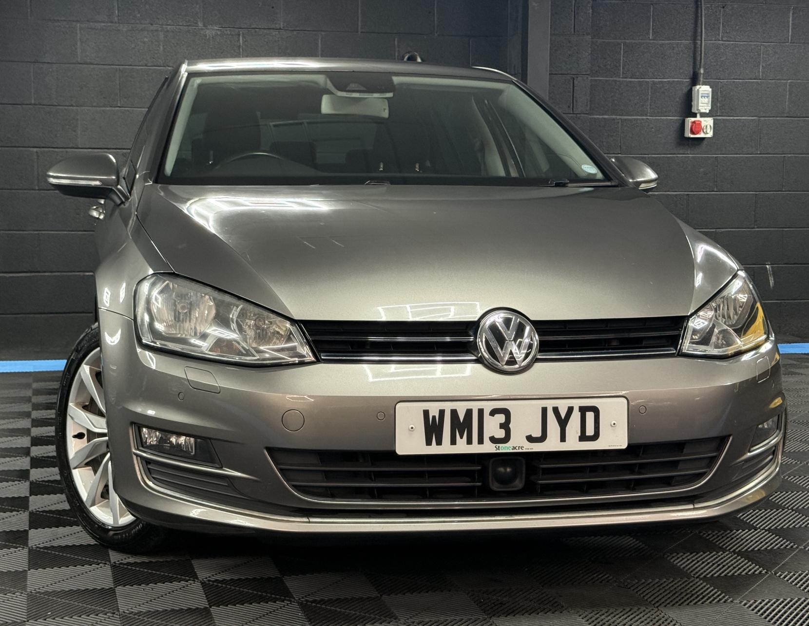 Volkswagen Golf 2.0 TDI BlueMotion Tech GT Hatchback 5dr Diesel DSG Euro 5 (s/s) (150 ps)