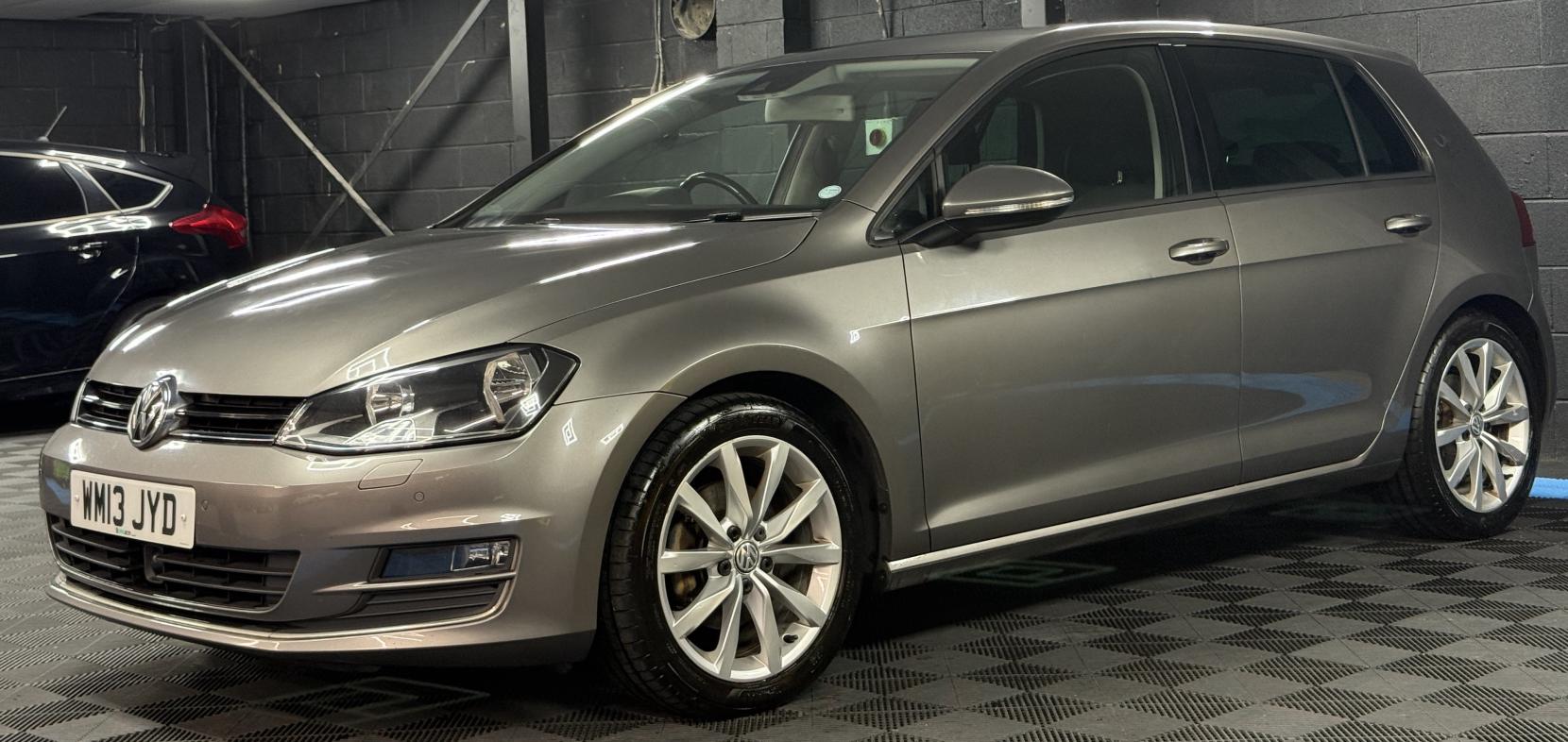 Volkswagen Golf 2.0 TDI BlueMotion Tech GT Hatchback 5dr Diesel DSG Euro 5 (s/s) (150 ps)