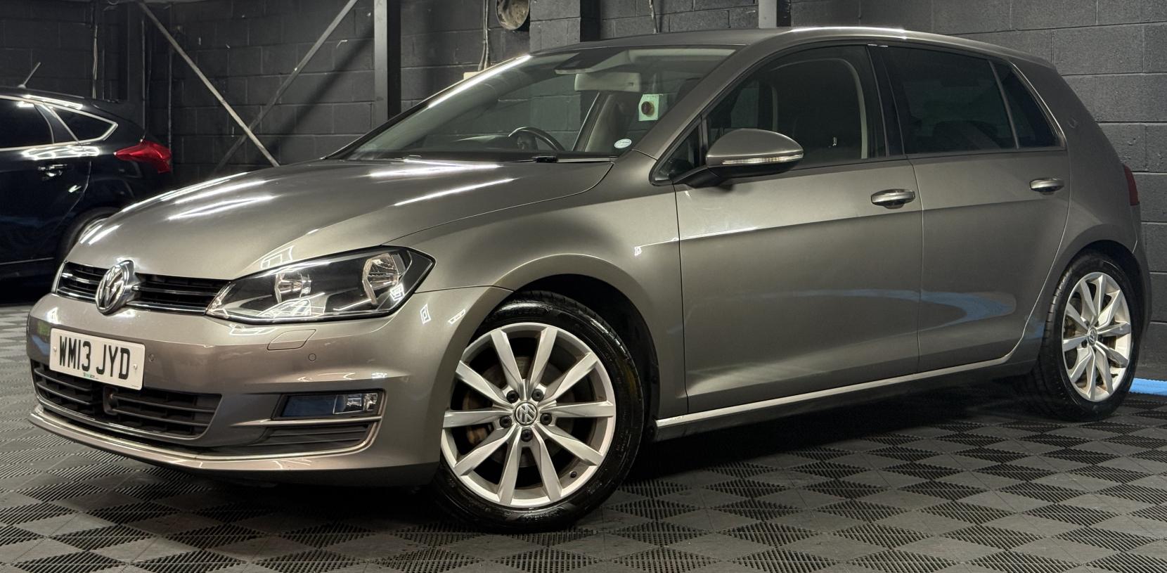 Volkswagen Golf 2.0 TDI BlueMotion Tech GT Hatchback 5dr Diesel DSG Euro 5 (s/s) (150 ps)