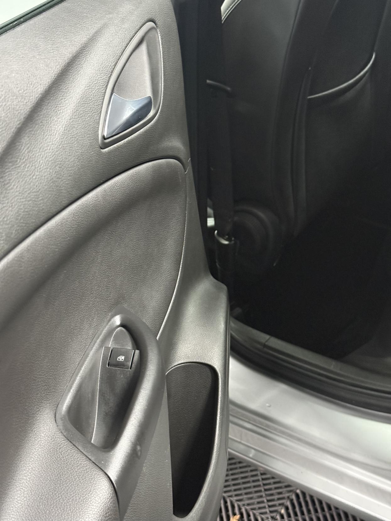 Vauxhall Astra 1.6 CDTi BlueInjection Elite Nav Hatchback 5dr Diesel Auto Euro 6 (136 ps)