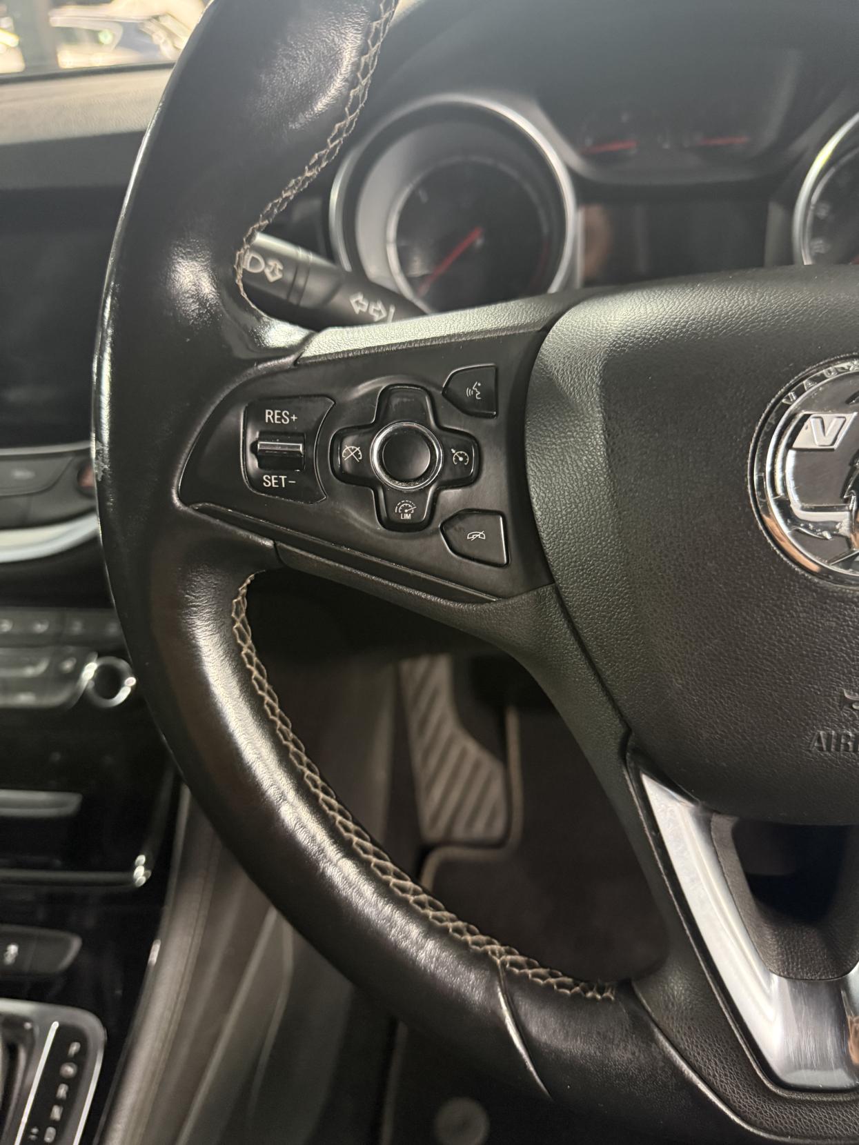 Vauxhall Astra 1.6 CDTi BlueInjection Elite Nav Hatchback 5dr Diesel Auto Euro 6 (136 ps)