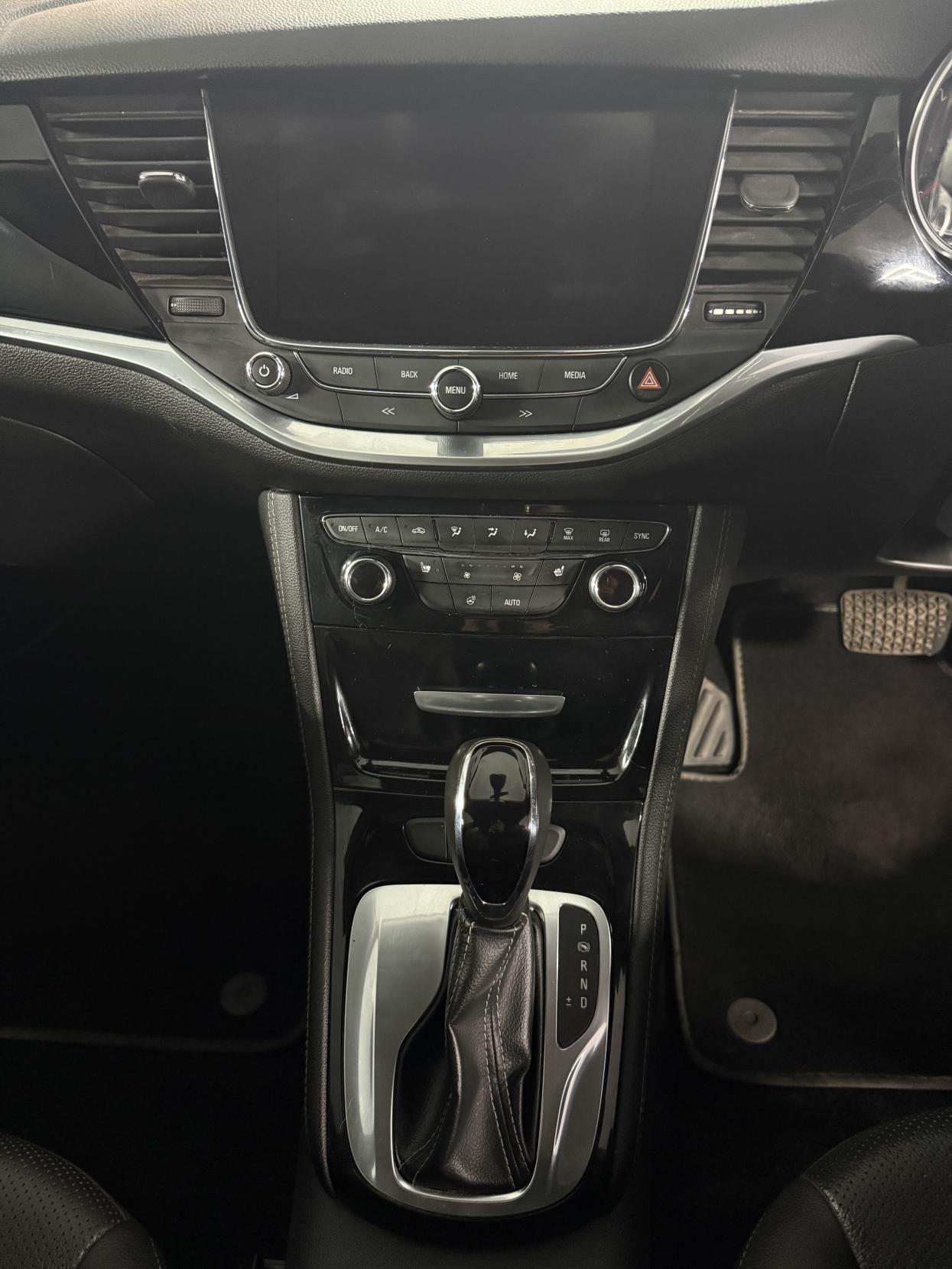 Vauxhall Astra 1.6 CDTi BlueInjection Elite Nav Hatchback 5dr Diesel Auto Euro 6 (136 ps)