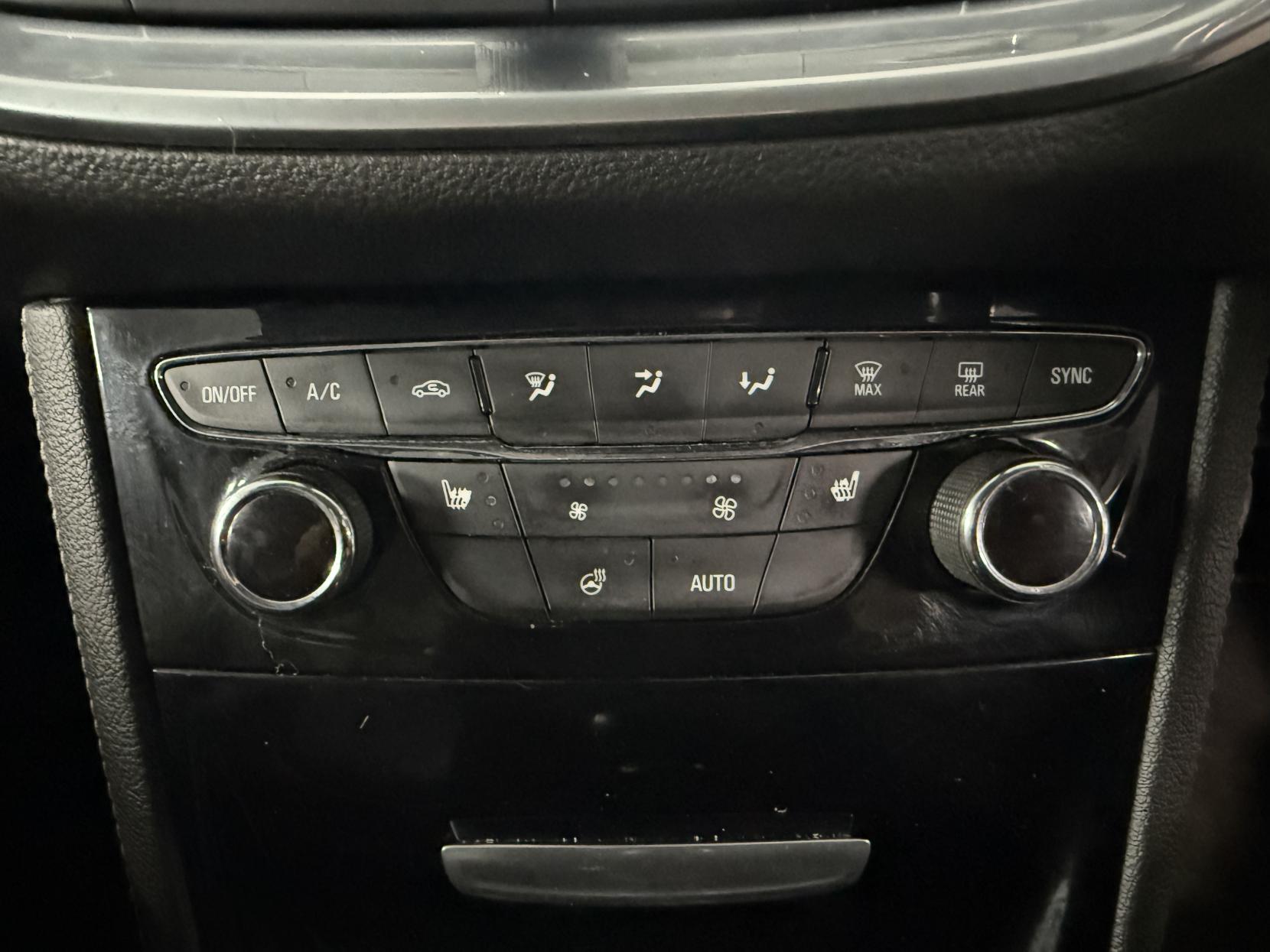 Vauxhall Astra 1.6 CDTi BlueInjection Elite Nav Hatchback 5dr Diesel Auto Euro 6 (136 ps)