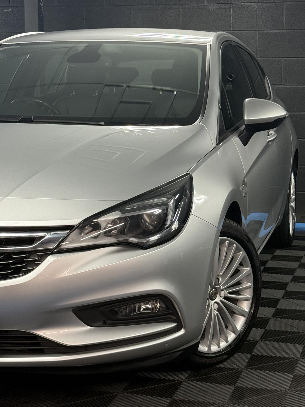 Vauxhall Astra 1.6 CDTi BlueInjection Elite Nav Hatchback 5dr Diesel Auto Euro 6 (136 ps)