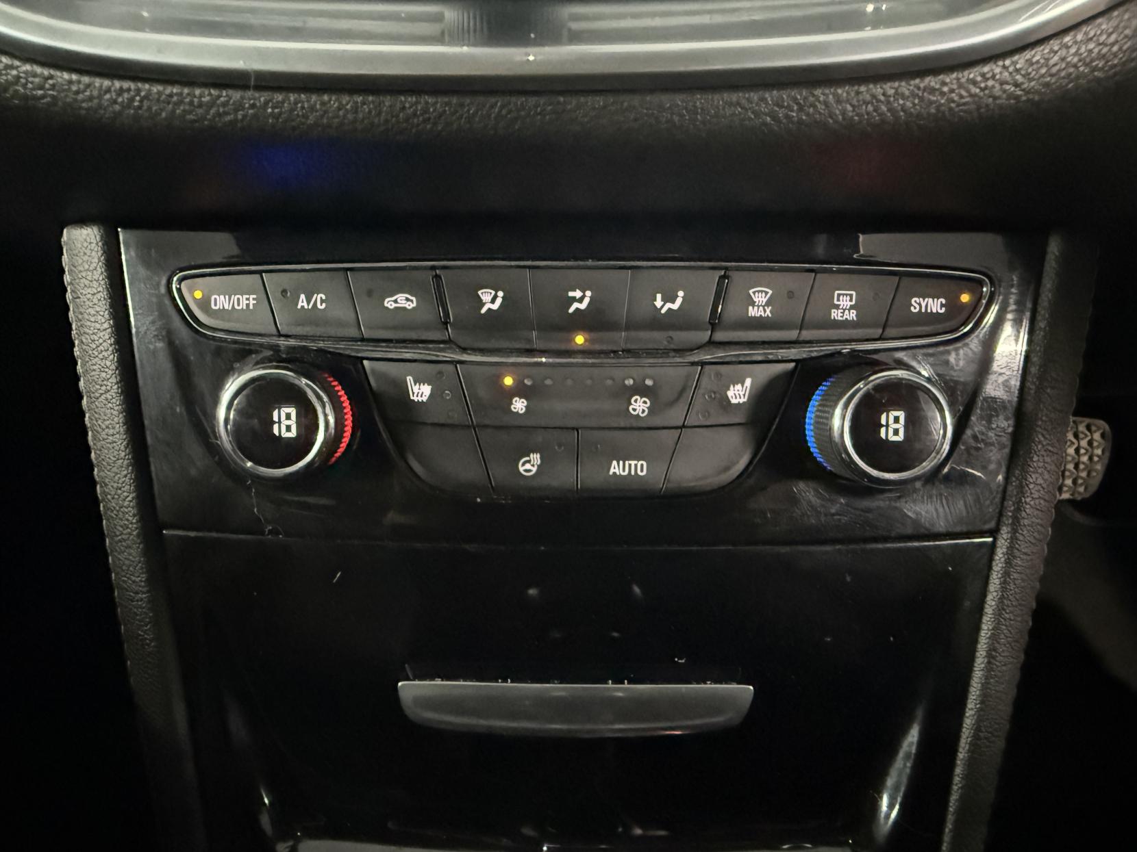 Vauxhall Astra 1.6 CDTi BlueInjection Elite Nav Hatchback 5dr Diesel Auto Euro 6 (136 ps)