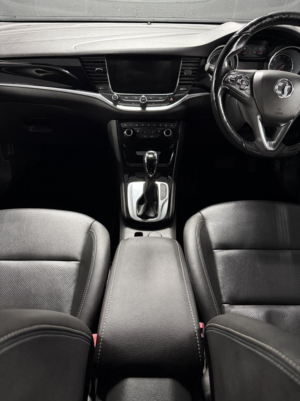 Vauxhall Astra 1.6 CDTi BlueInjection Elite Nav Hatchback 5dr Diesel Auto Euro 6 (136 ps)