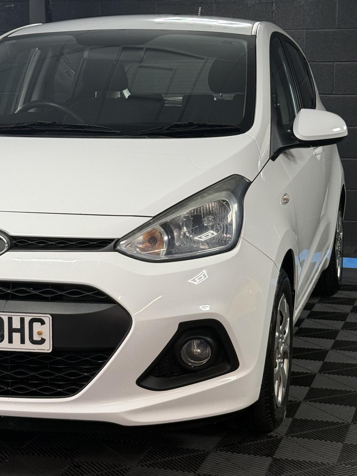 Hyundai i10 1.2 SE Hatchback 5dr Petrol Auto Euro 5 (87 ps)