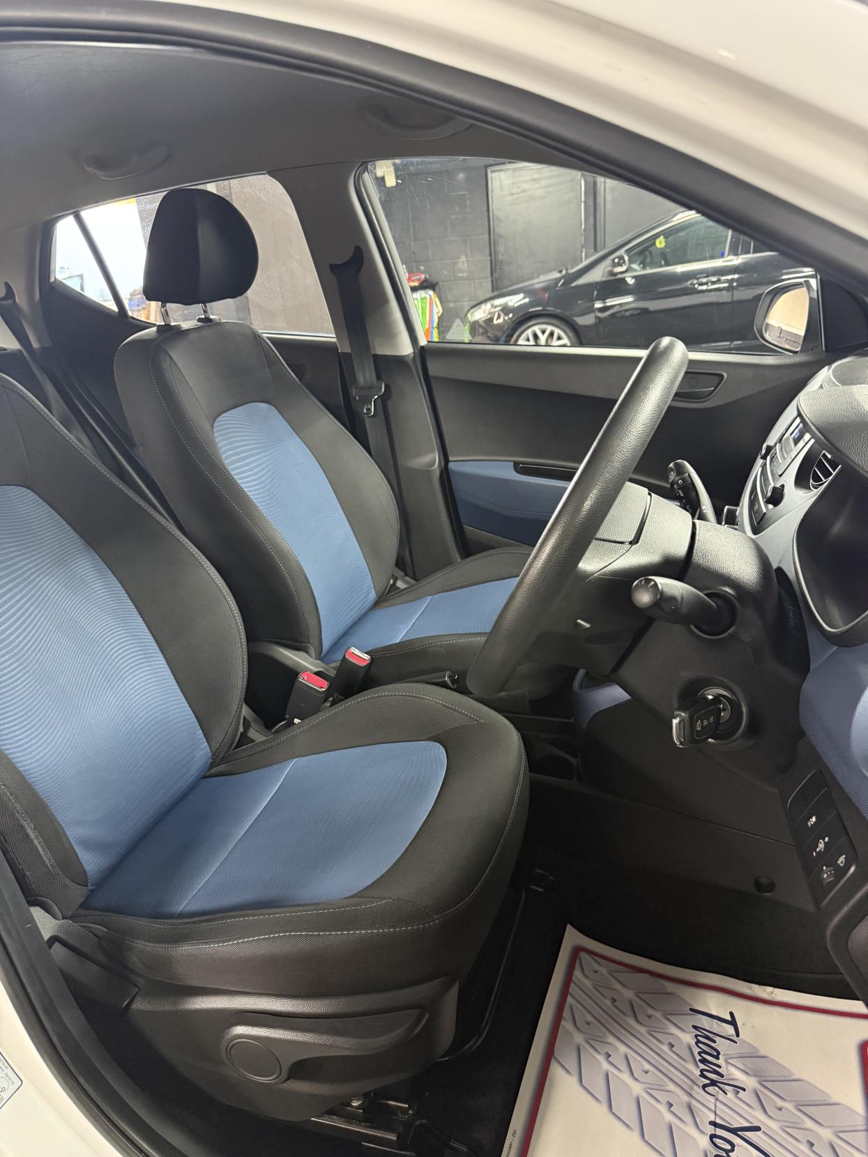 Hyundai i10 1.2 SE Hatchback 5dr Petrol Auto Euro 5 (87 ps)