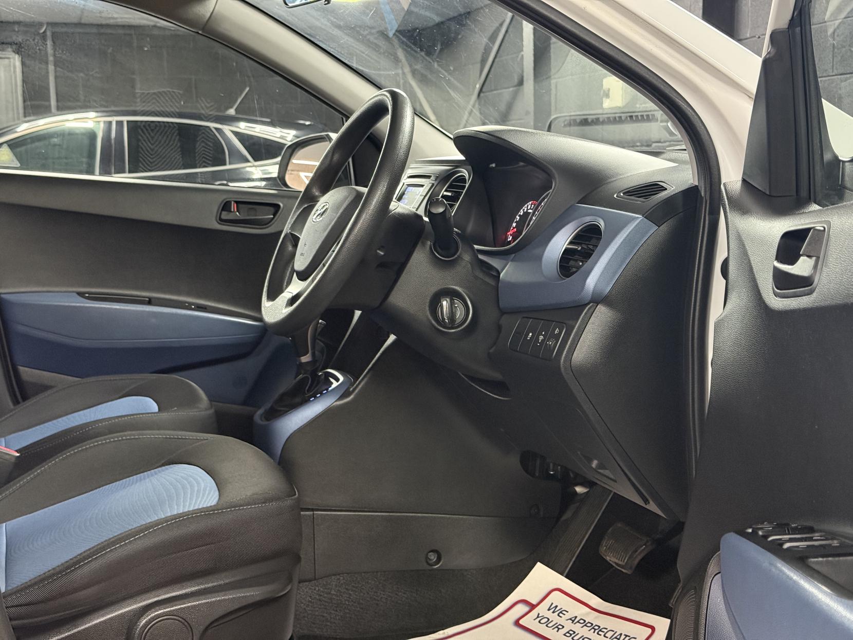 Hyundai i10 1.2 SE Hatchback 5dr Petrol Auto Euro 5 (87 ps)