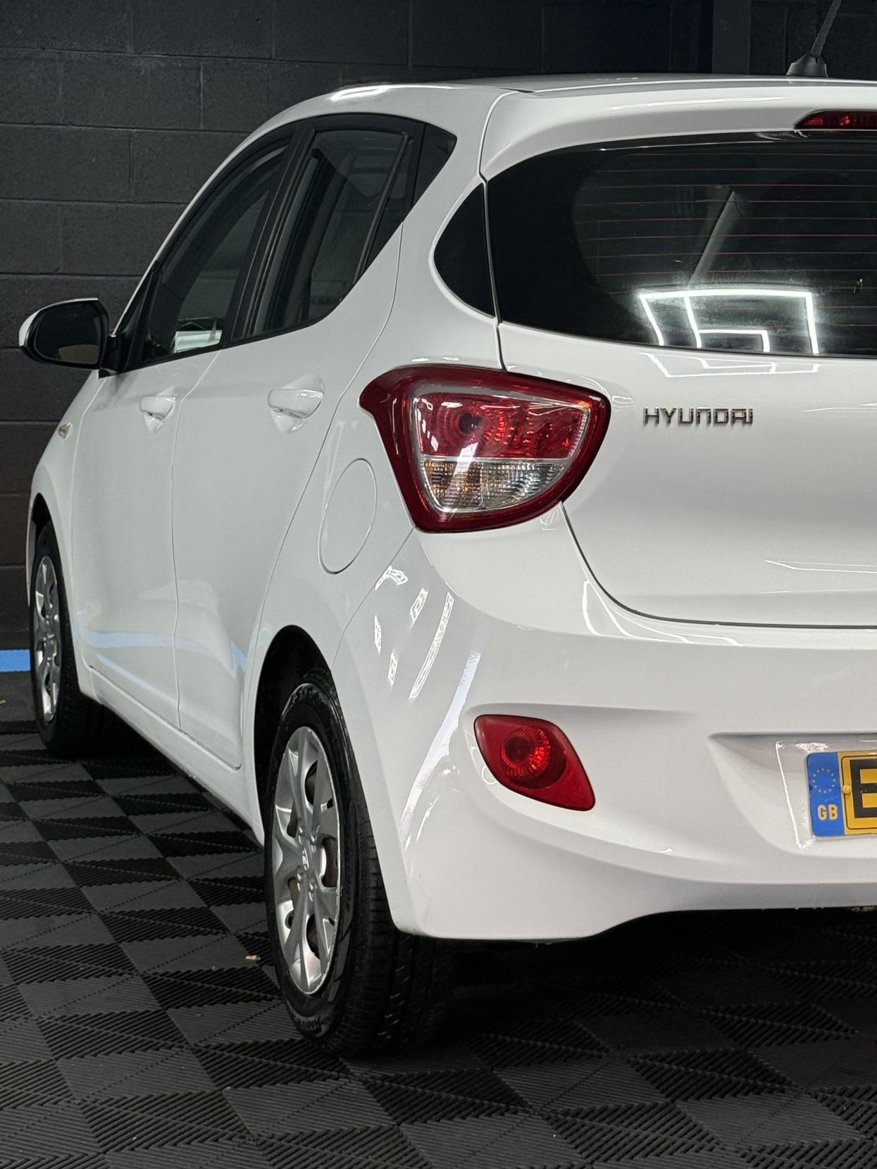 Hyundai i10 1.2 SE Hatchback 5dr Petrol Auto Euro 5 (87 ps)
