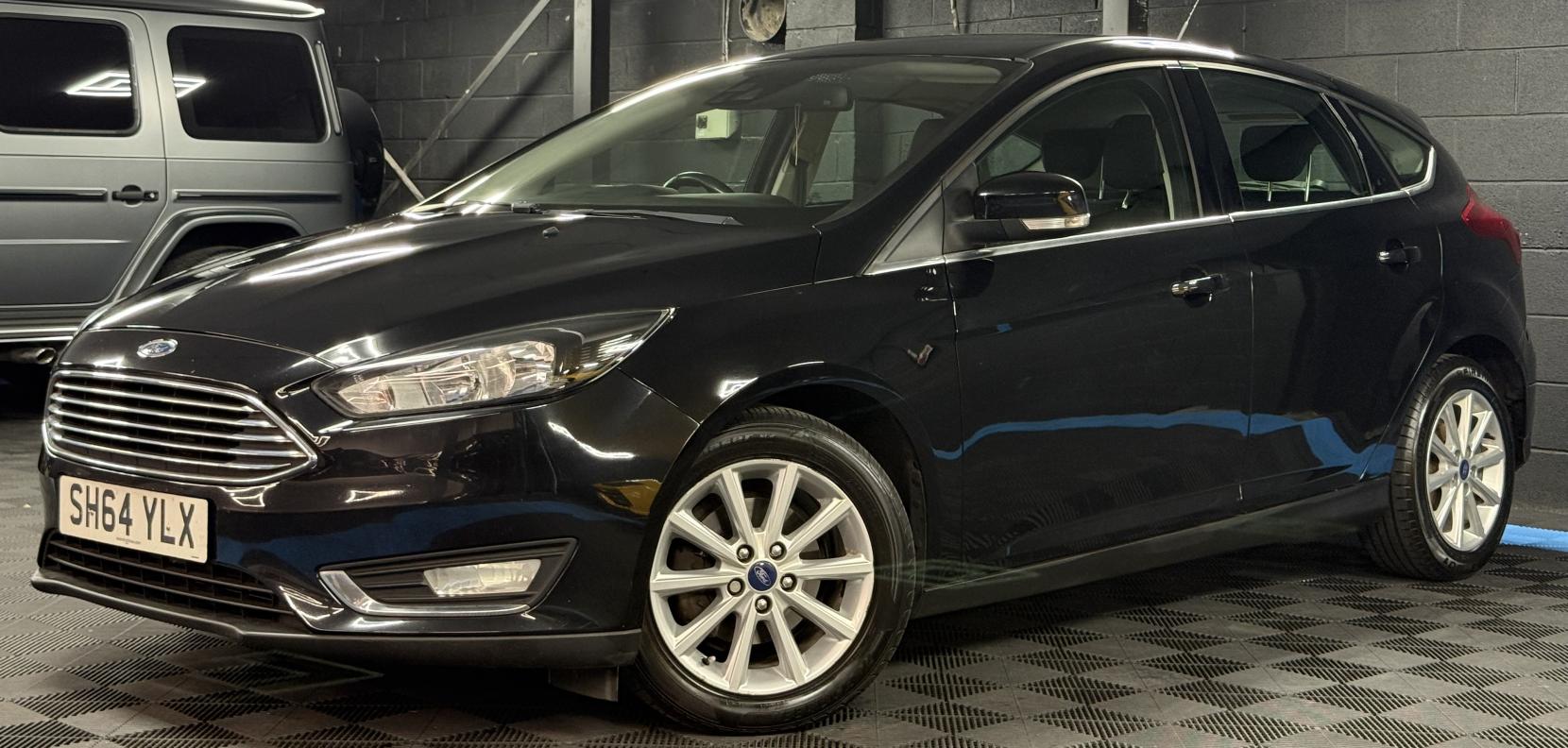 Ford Focus 1.6 Titanium Hatchback 5dr Petrol Powershift Euro 6 (125 ps)