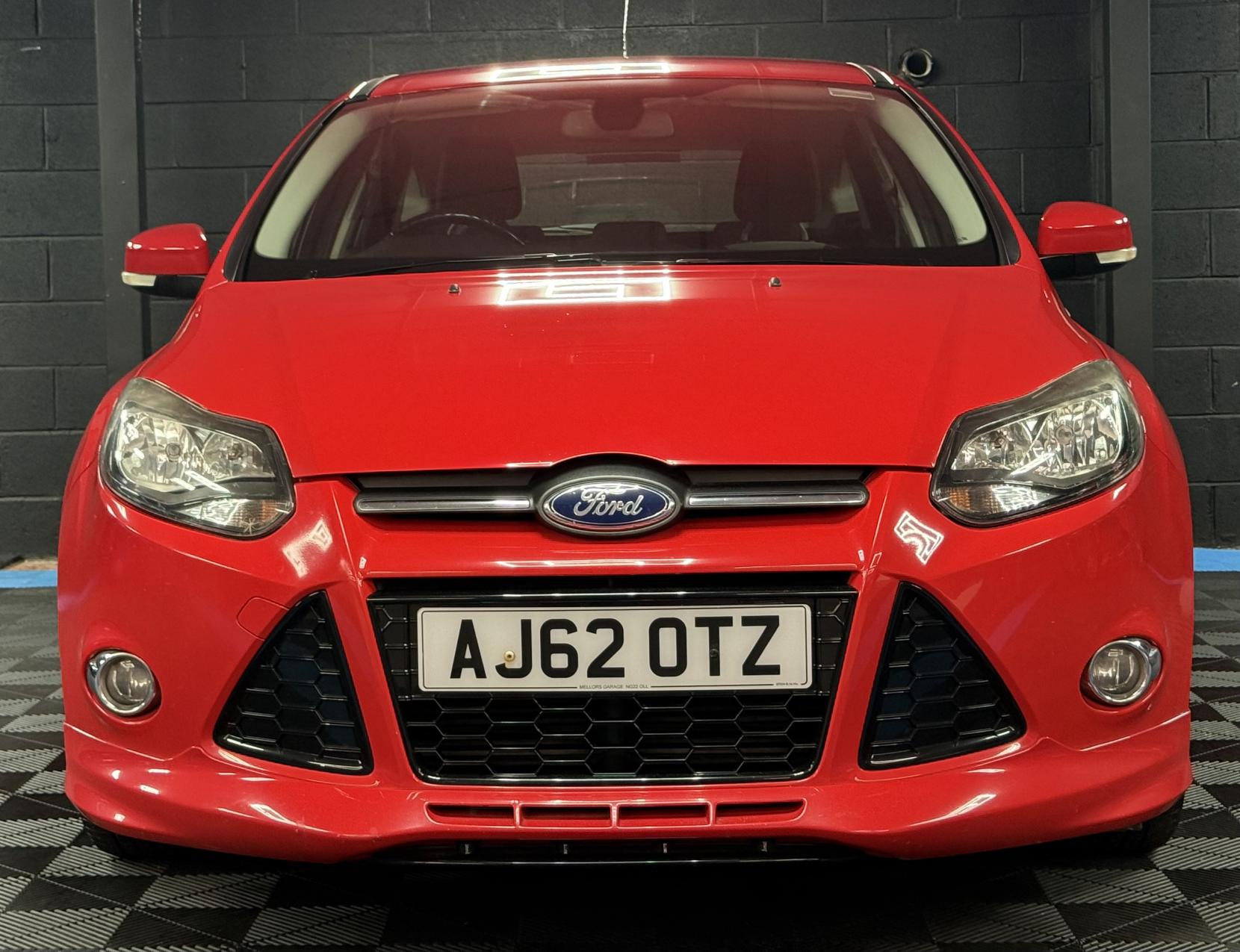 Ford Focus 2.0 TDCi Zetec S Hatchback 5dr Diesel Powershift Euro 5 (s/s) (163 ps)