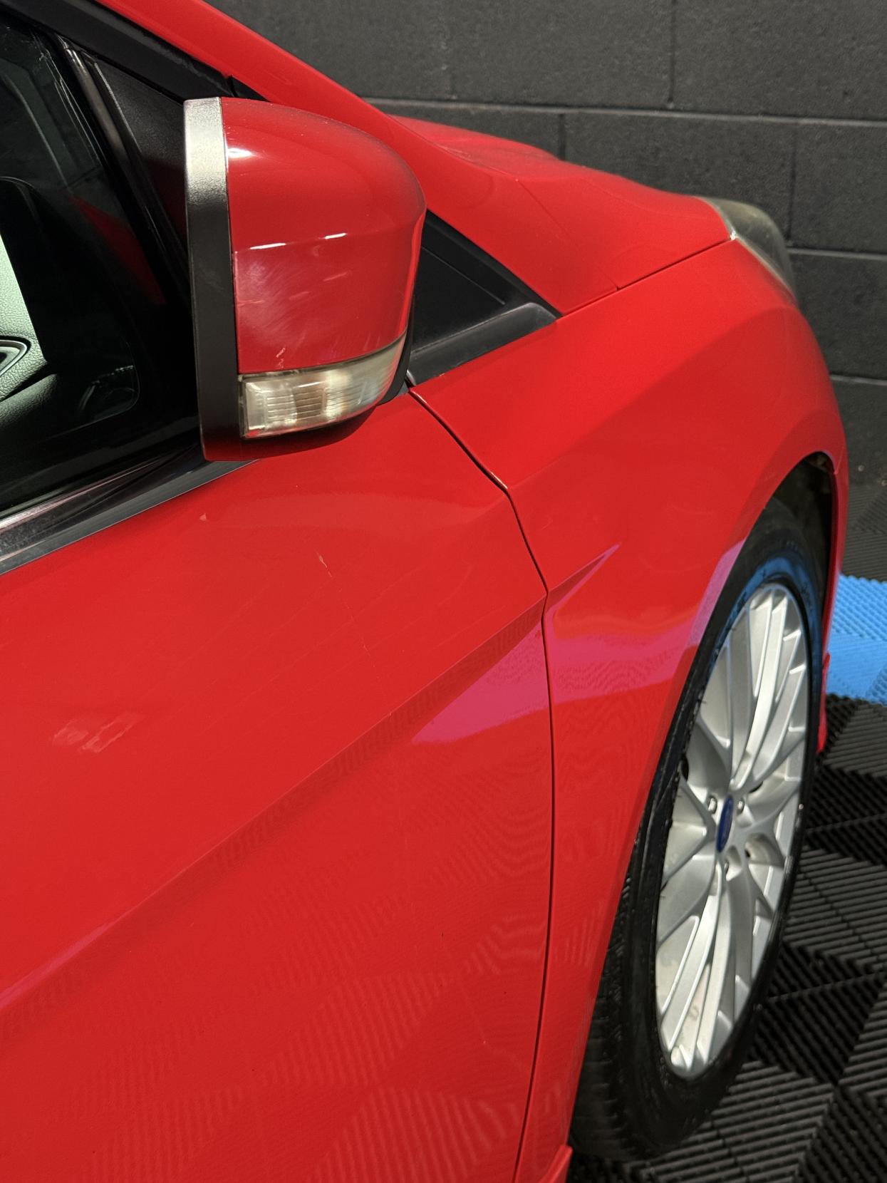 Ford Focus 2.0 TDCi Zetec S Hatchback 5dr Diesel Powershift Euro 5 (s/s) (163 ps)