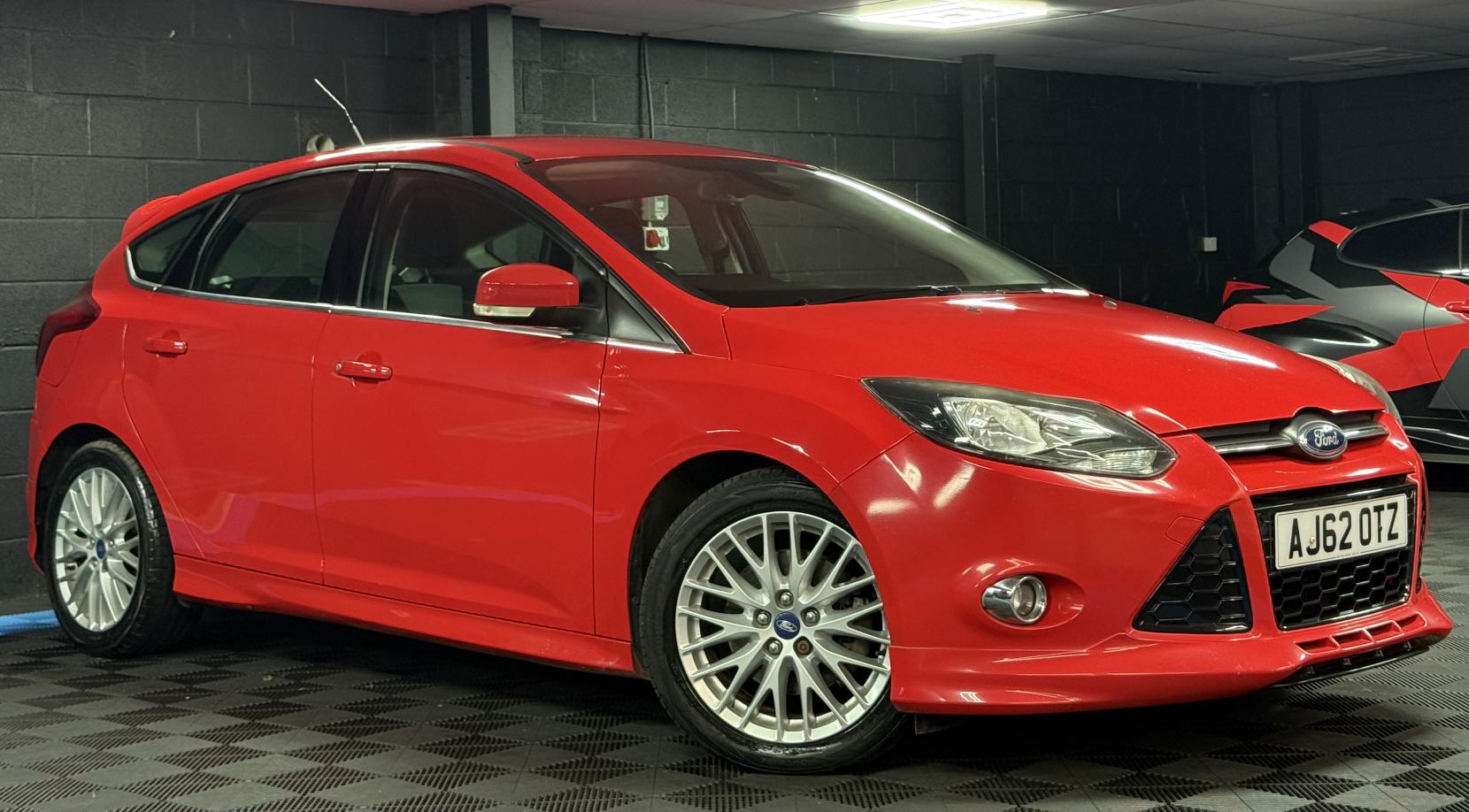 Ford Focus 2.0 TDCi Zetec S Hatchback 5dr Diesel Powershift Euro 5 (s/s) (163 ps)