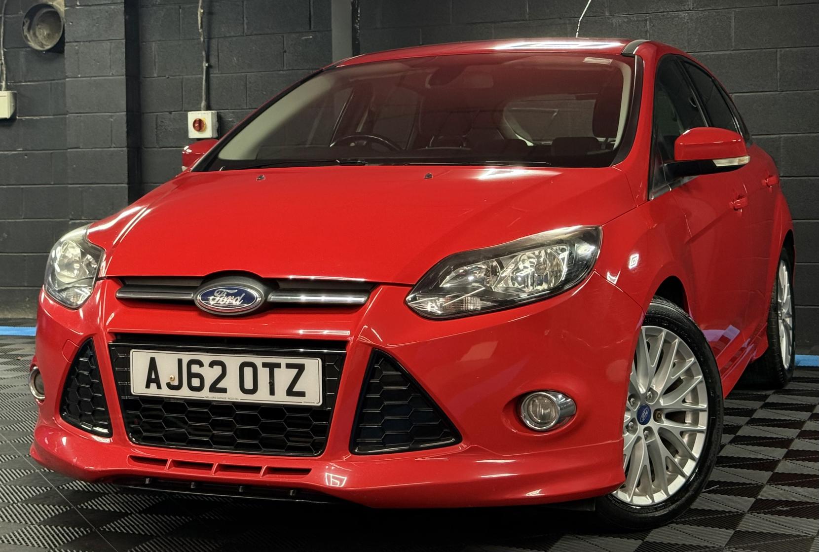 Ford Focus 2.0 TDCi Zetec S Hatchback 5dr Diesel Powershift Euro 5 (s/s) (163 ps)