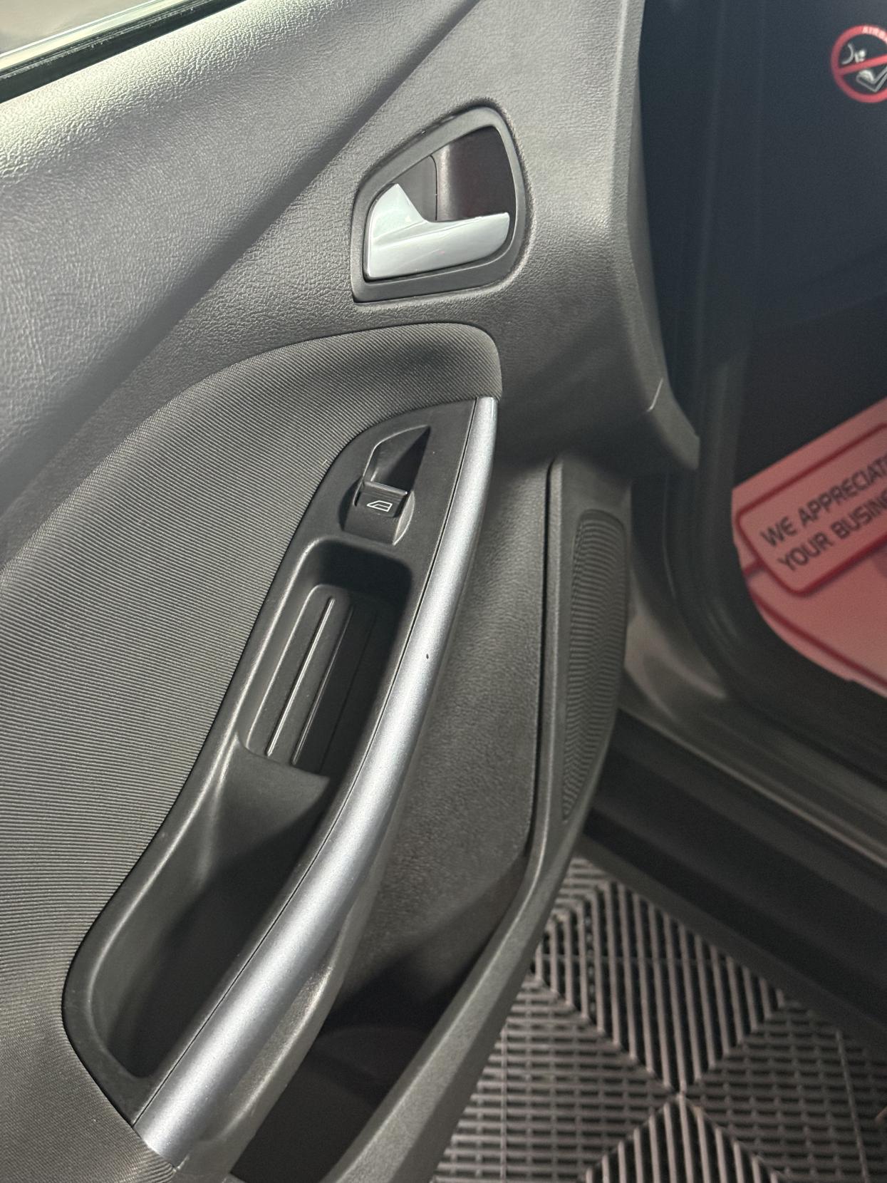 Ford Focus 2.0 TDCi Titanium Navigator Hatchback 5dr Diesel Powershift Euro 5 (140 ps)