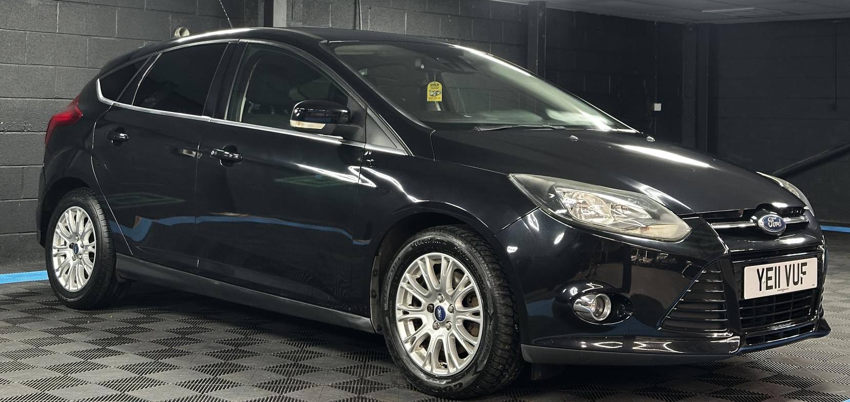 Ford Focus 2.0 TDCi Titanium Hatchback 5dr Diesel Powershift Euro 5 (140 ps)