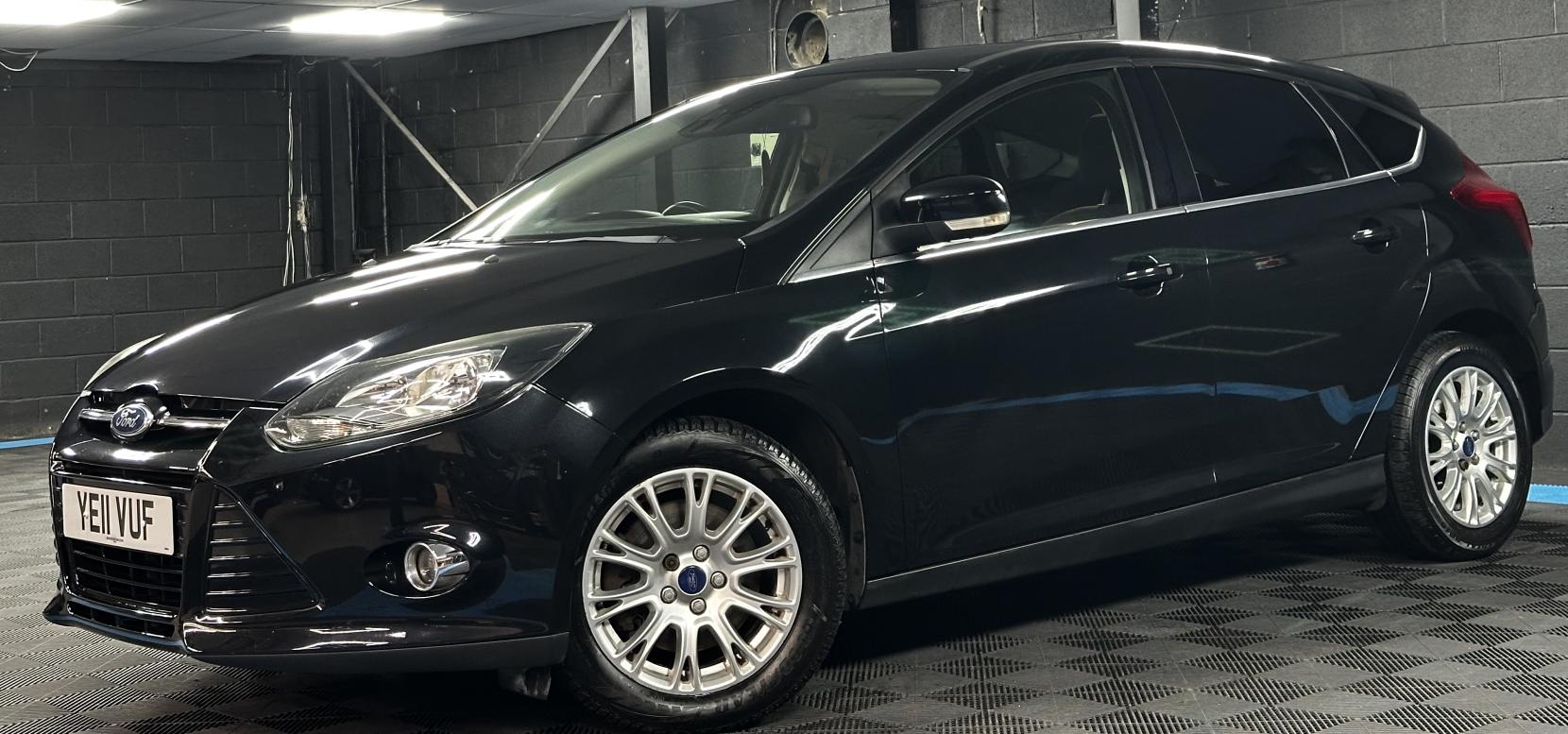 Ford Focus 2.0 TDCi Titanium Hatchback 5dr Diesel Powershift Euro 5 (140 ps)