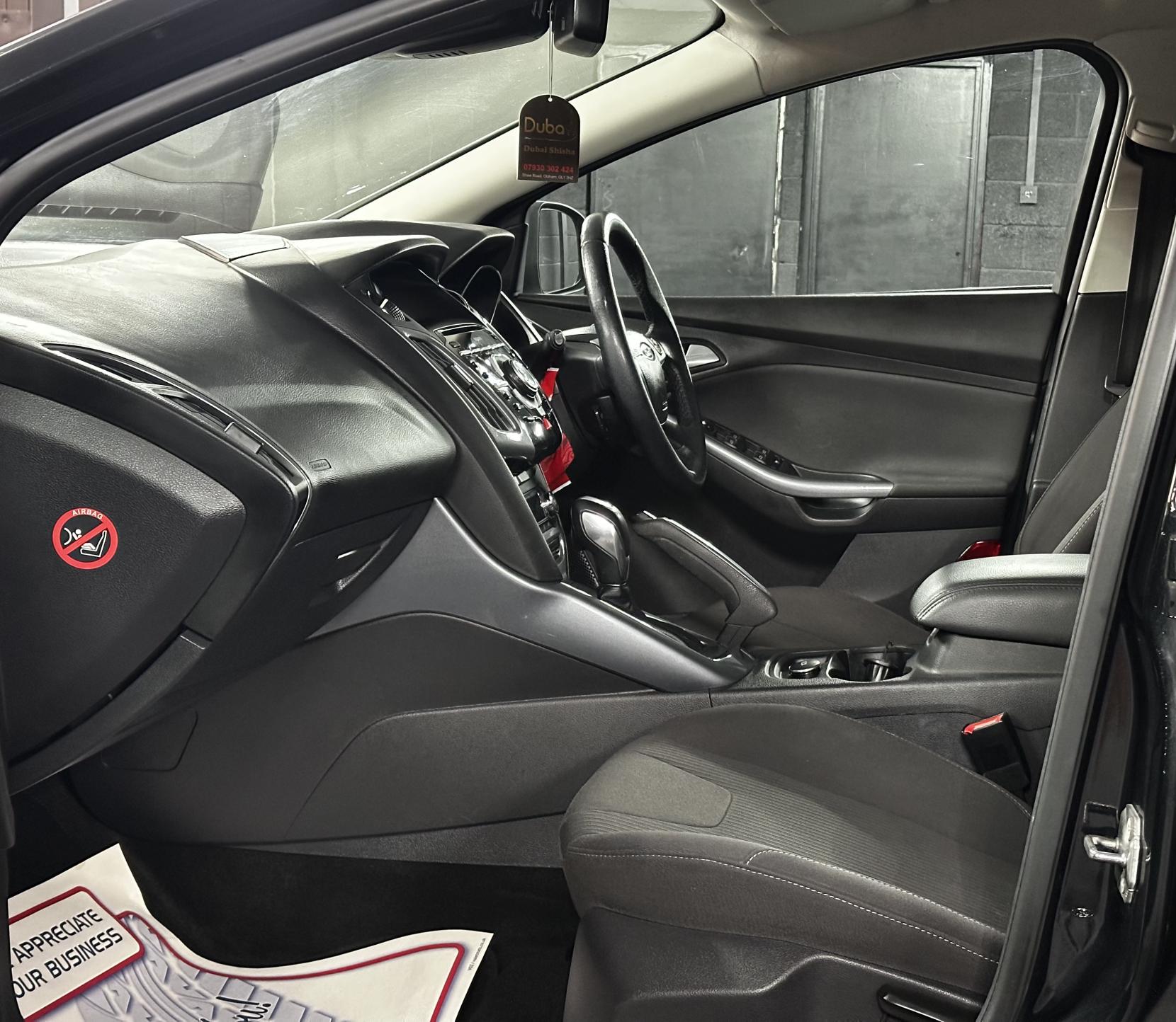 Ford Focus 2.0 TDCi Titanium Hatchback 5dr Diesel Powershift Euro 5 (140 ps)