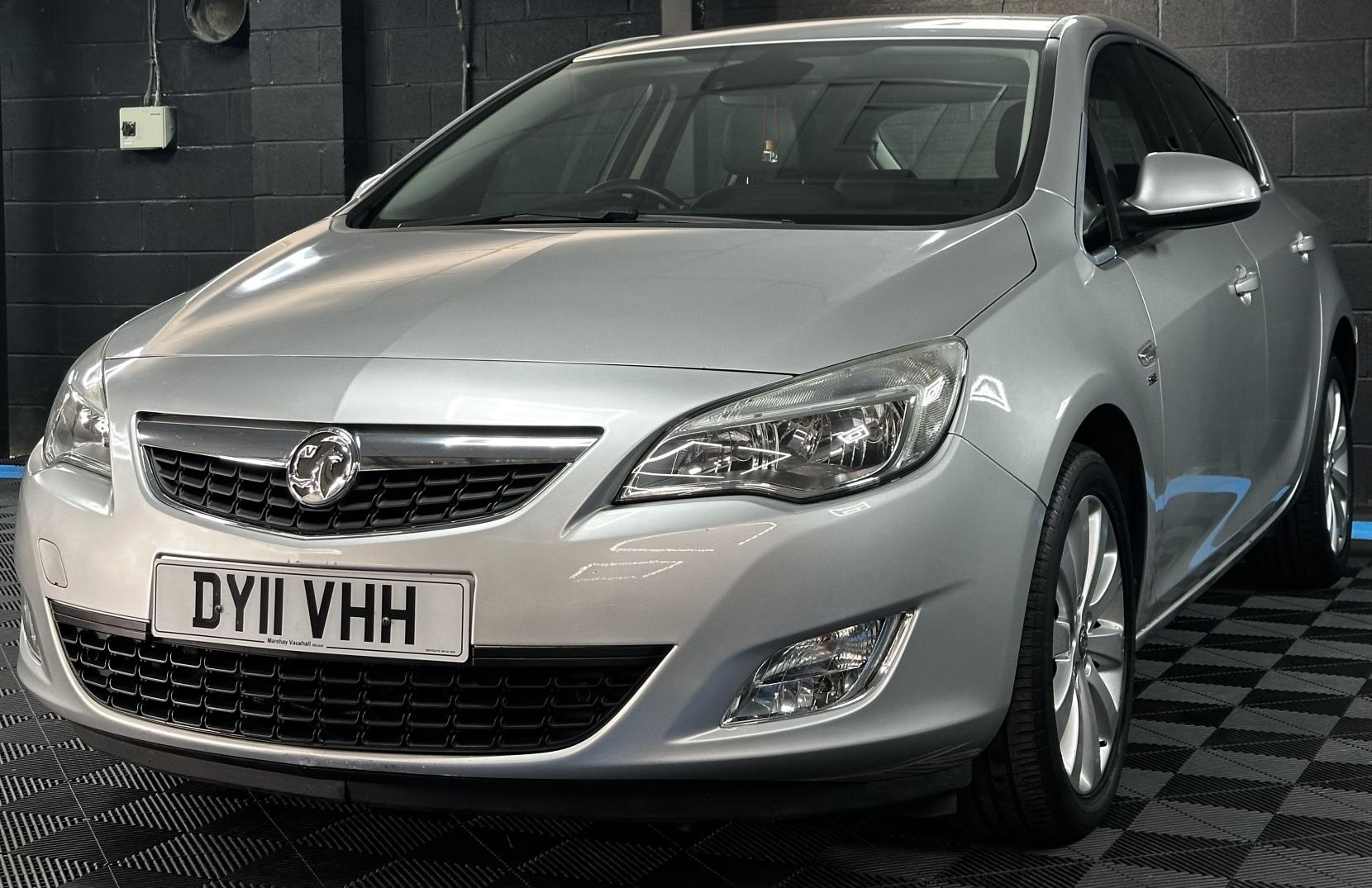 Vauxhall Astra 1.6 16v SE Hatchback 5dr Petrol Auto Euro 5 (115 ps)