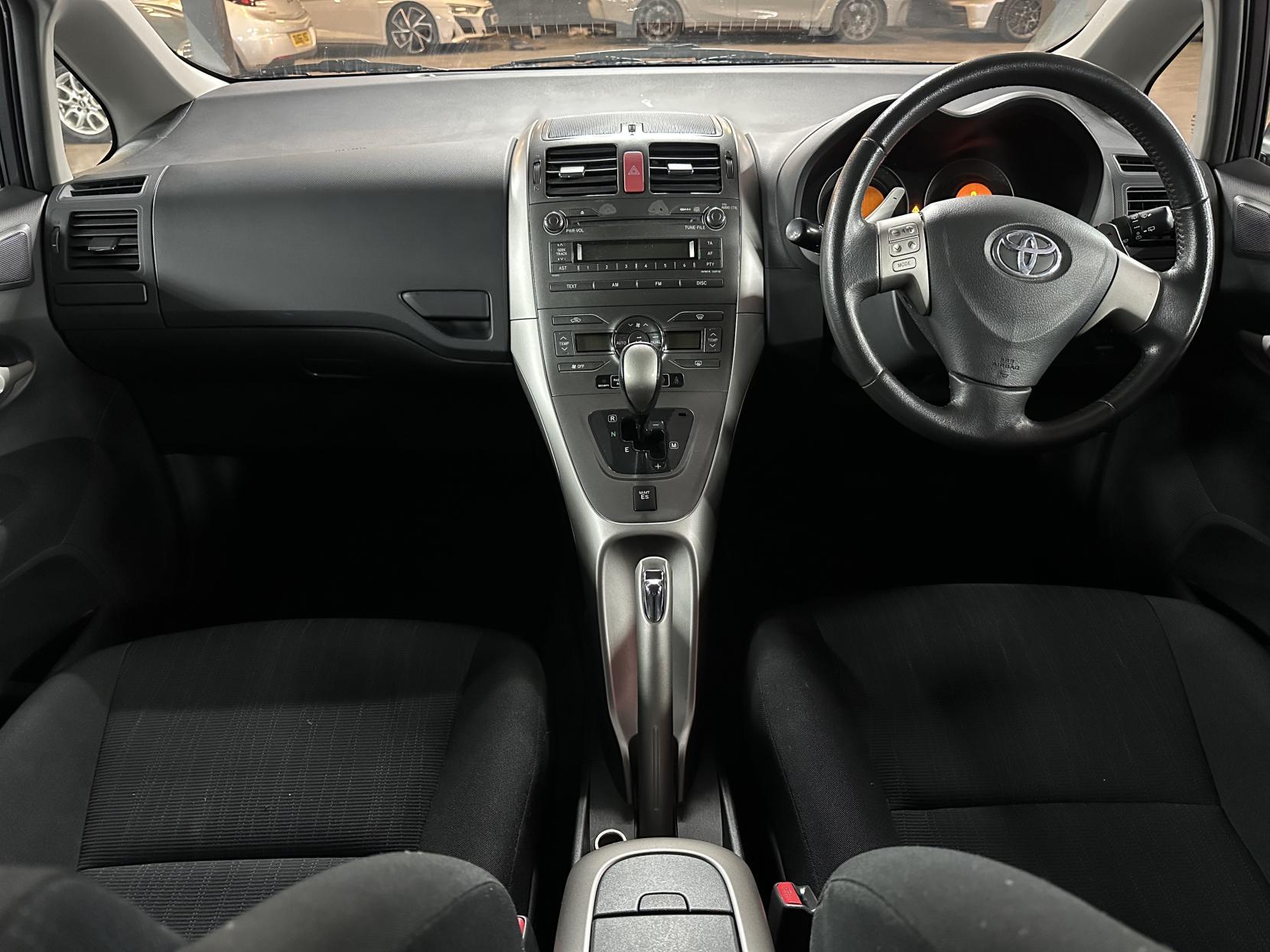 Toyota Auris 1.6 TR Hatchback 5dr Petrol Multimode (161 g/km, 124 bhp)