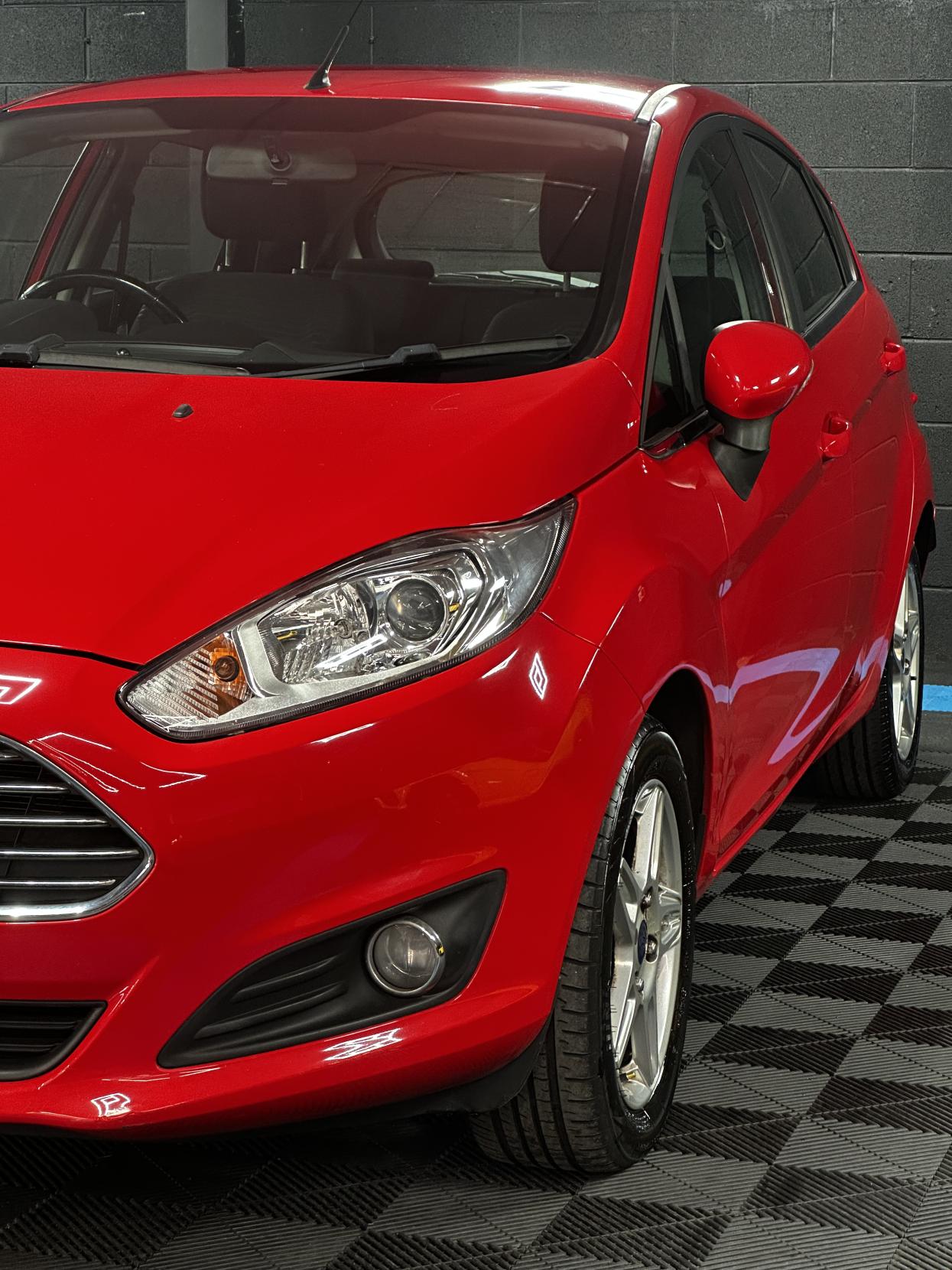 Ford Fiesta 1.0T EcoBoost Zetec Hatchback 5dr Petrol Powershift Euro 5 (100 ps)