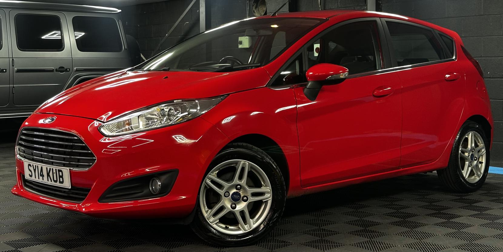Ford Fiesta 1.0T EcoBoost Zetec Hatchback 5dr Petrol Powershift Euro 5 (100 ps)