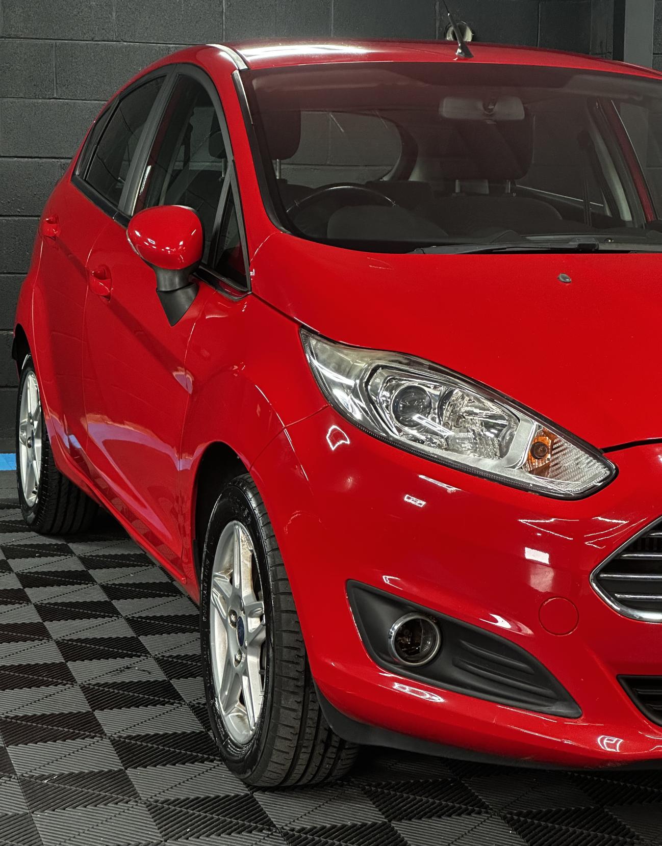 Ford Fiesta 1.0T EcoBoost Zetec Hatchback 5dr Petrol Powershift Euro 5 (100 ps)