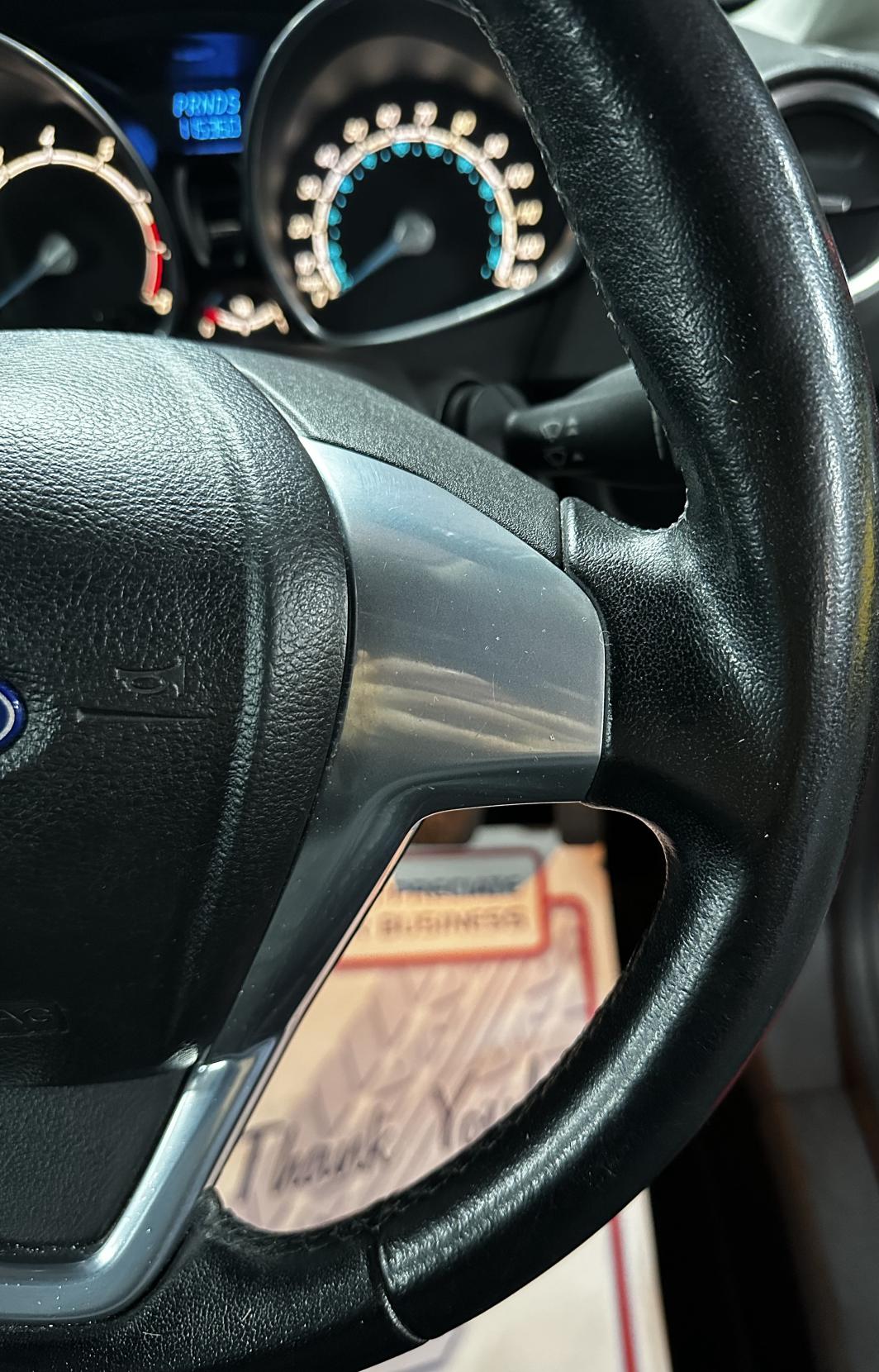 Ford Fiesta 1.6 Zetec Hatchback 5dr Petrol Powershift Euro 5 (105 ps)