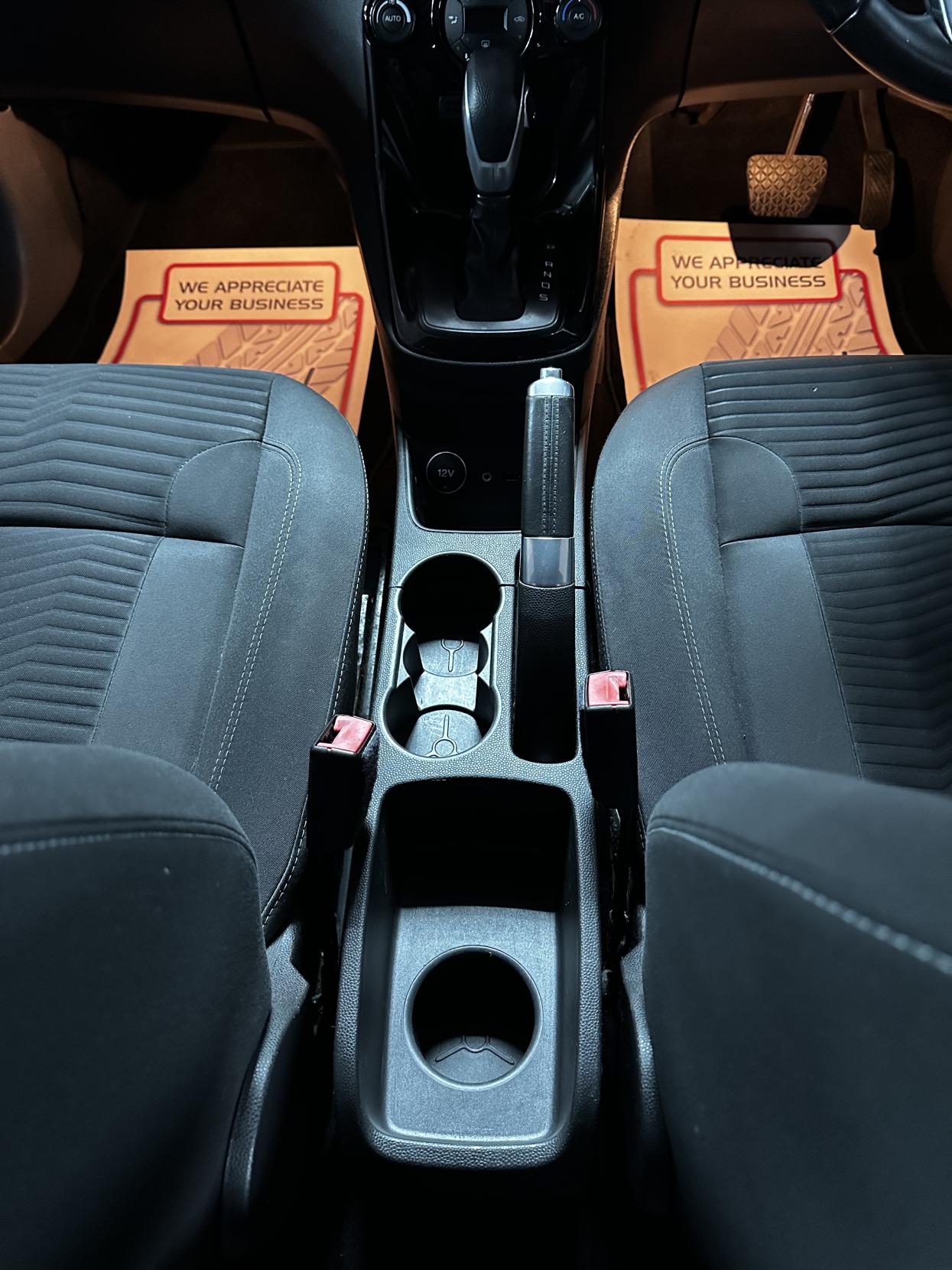 Ford Fiesta 1.6 Zetec Hatchback 5dr Petrol Powershift Euro 5 (105 ps)